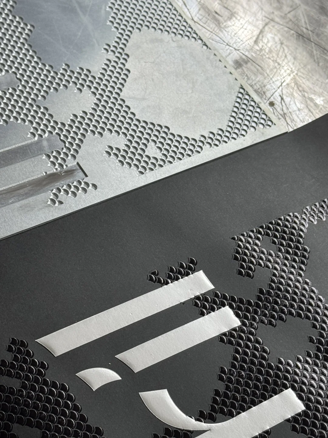 礼盒工艺|深压纹