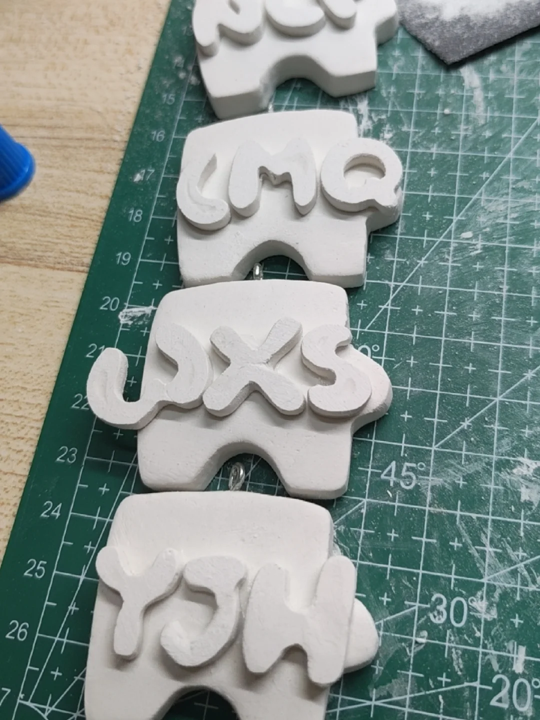 粘土拼图挂件 | 把名字做成彩色宇宙?