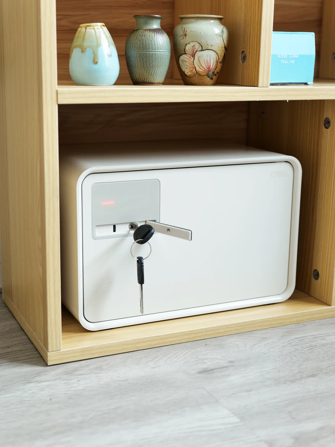 这个会“自动开门”的得力小宝箱，安全感爆棚！