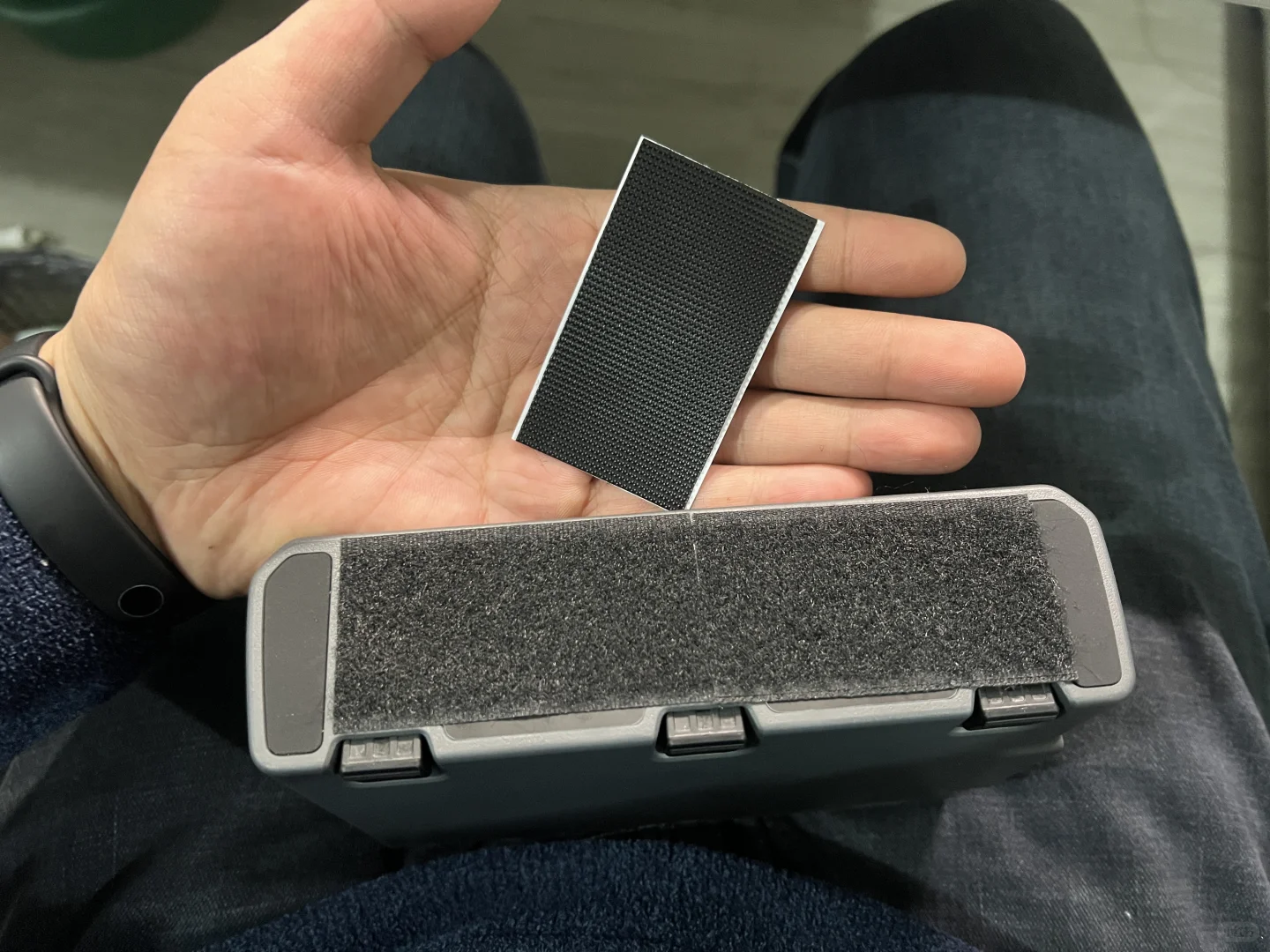 手搓摄影器材电池充电箱!