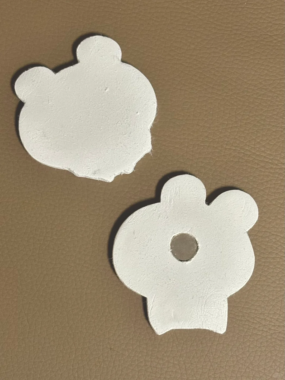 两块鼠饼｜石塑粘土·冰箱贴