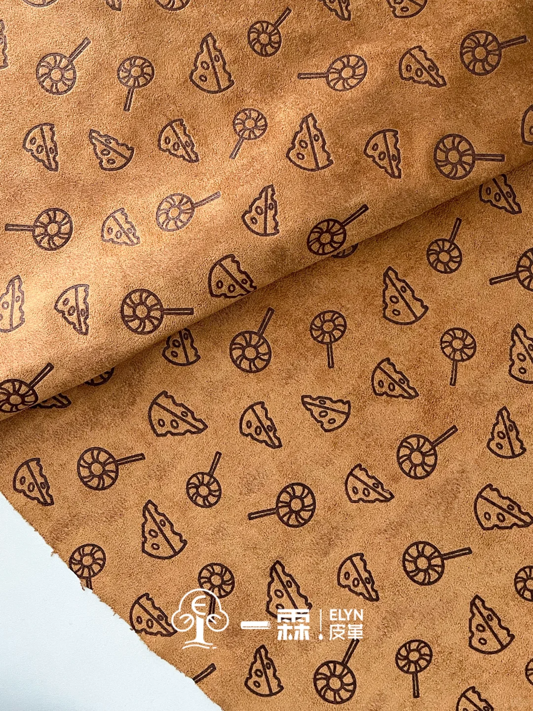 奶酪棒棒糖绒布印花面料，可爱到犯规啦！