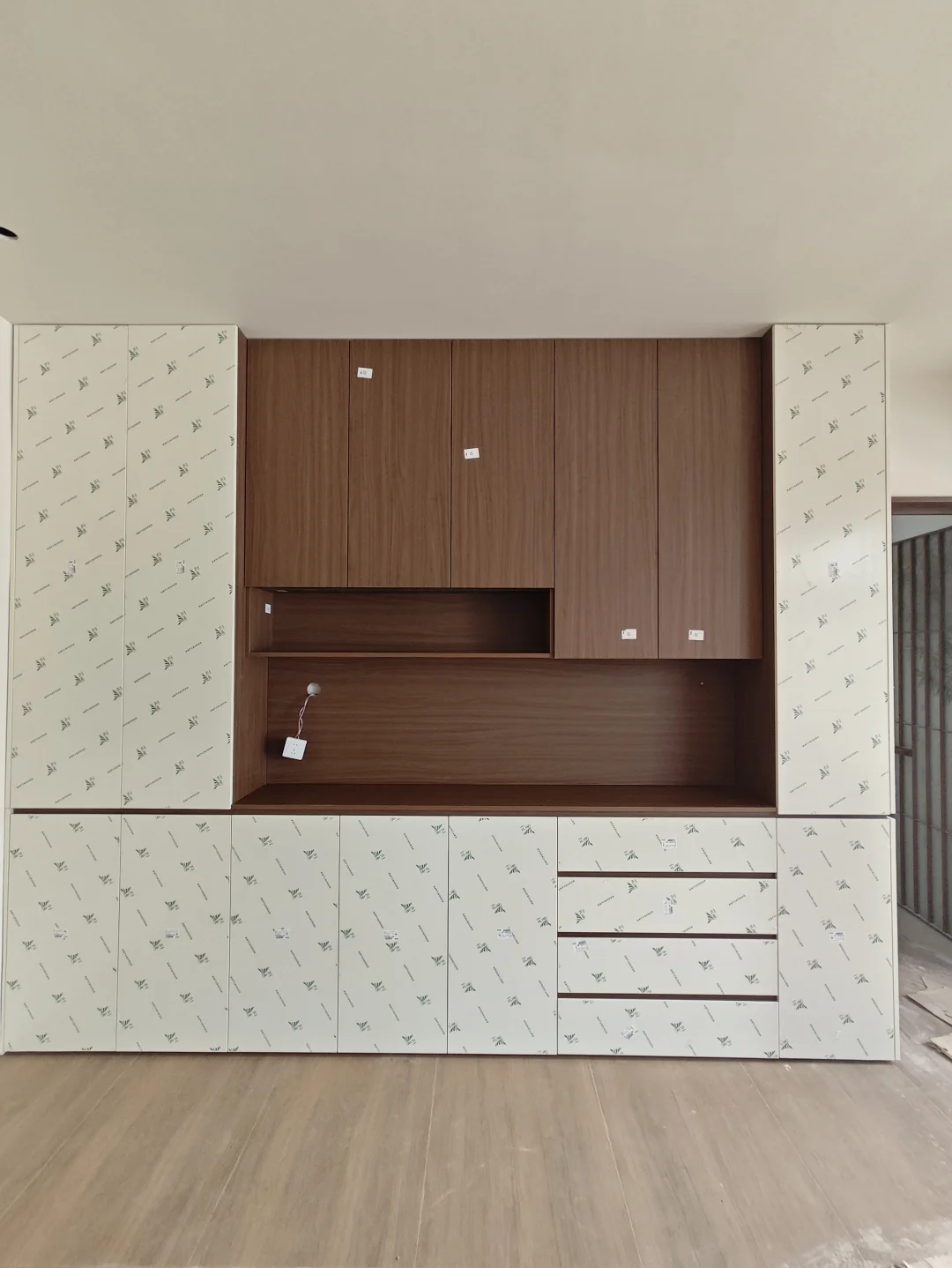 郑州全屋定制落地案例好喜欢我的柜子