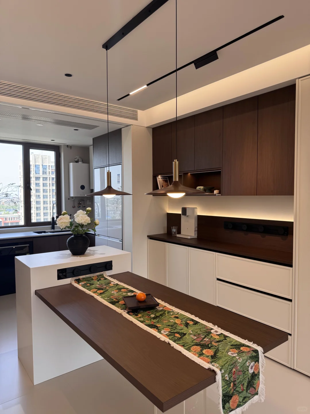 全屋定制落地，这样的风格是你喜欢的吗？