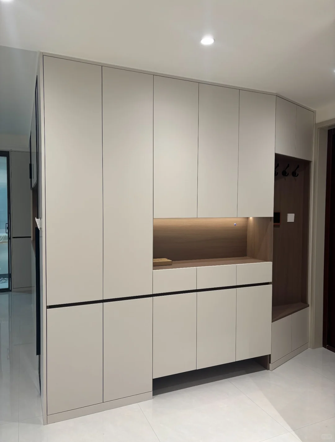 19,000块钱做的定制衣柜，不知道做贵了没有