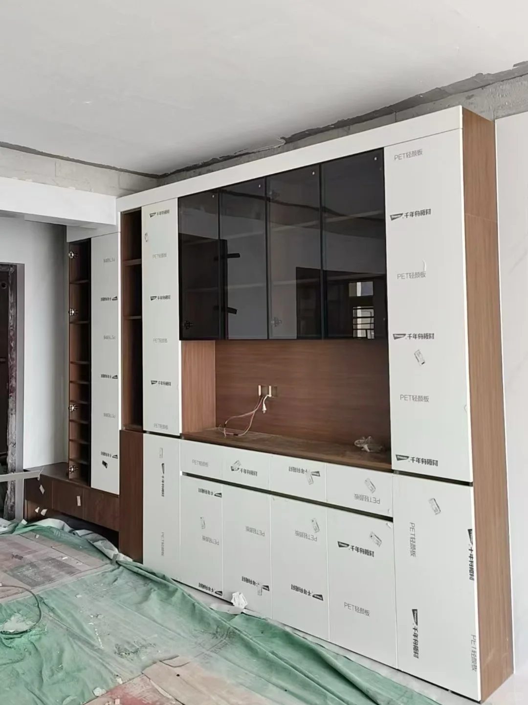 全屋定制的柜子没有翻车