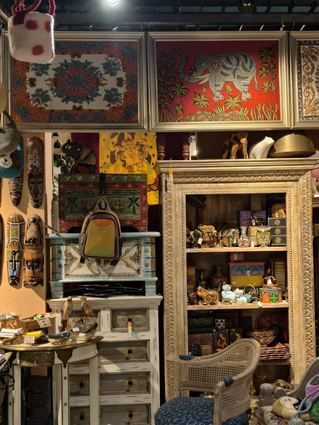 在义乌你可以看到来自全球的工艺品