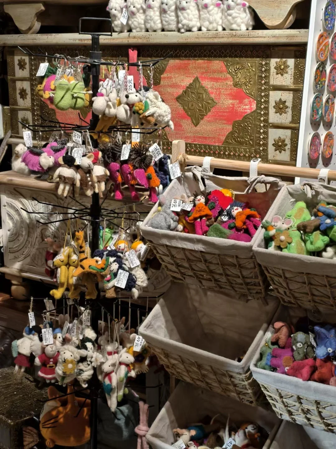 在义乌你可以看到来自全球的工艺品