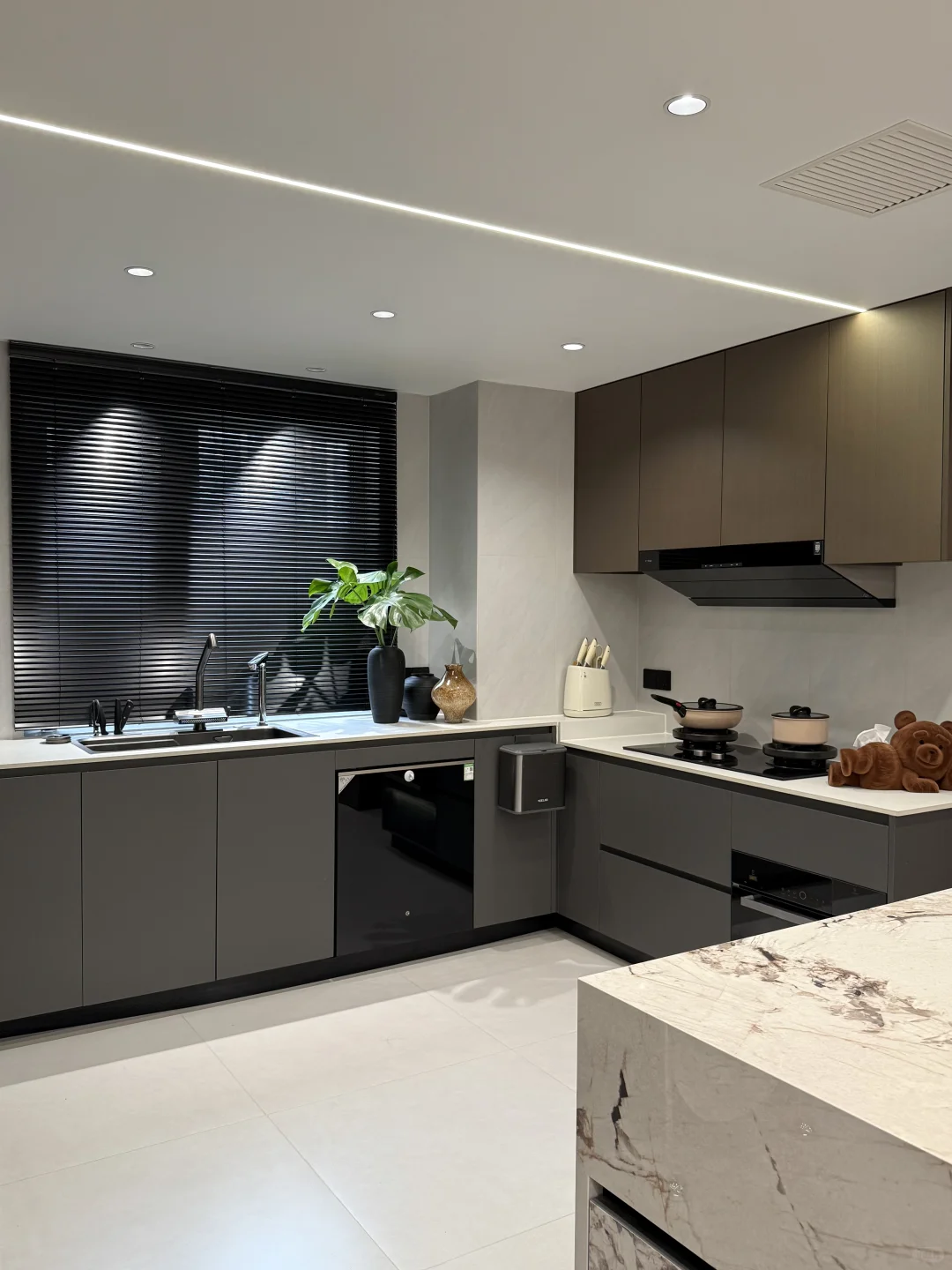 90平?丨谁说小户型不能装意式极简，太绝了