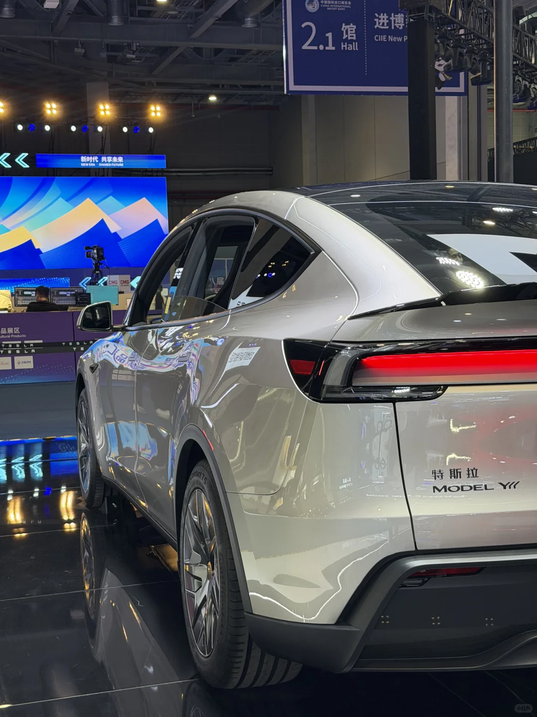 进博会第一个也是唯一一个要冲的展位！