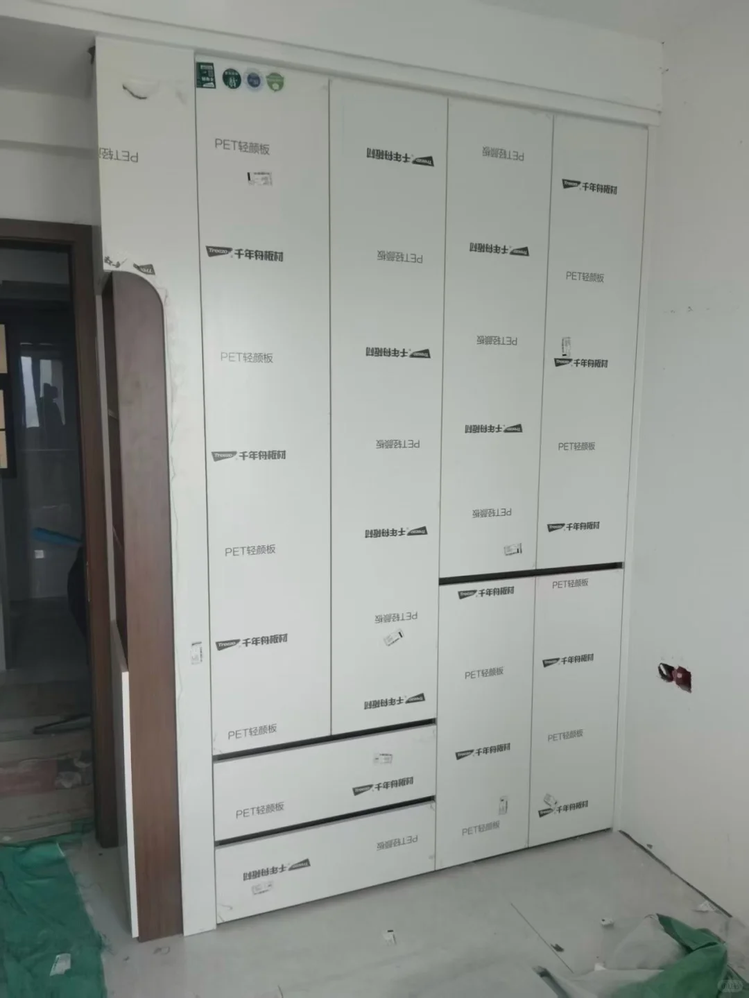 全屋定制的柜子没有翻车