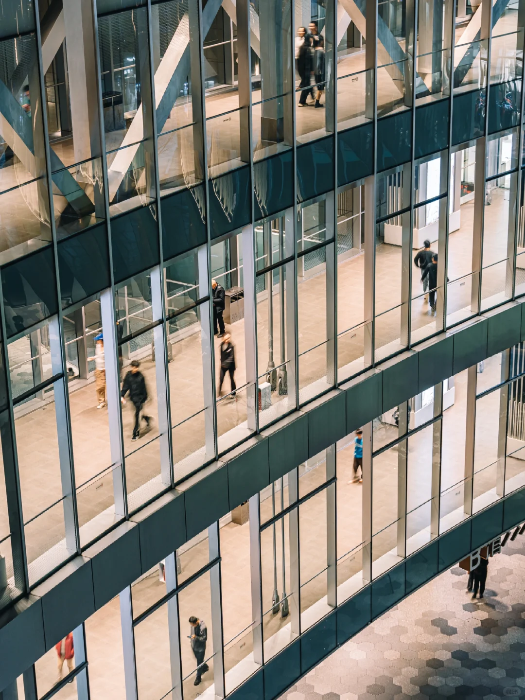 成都真不缺好看的商场❗️流动的建筑美学