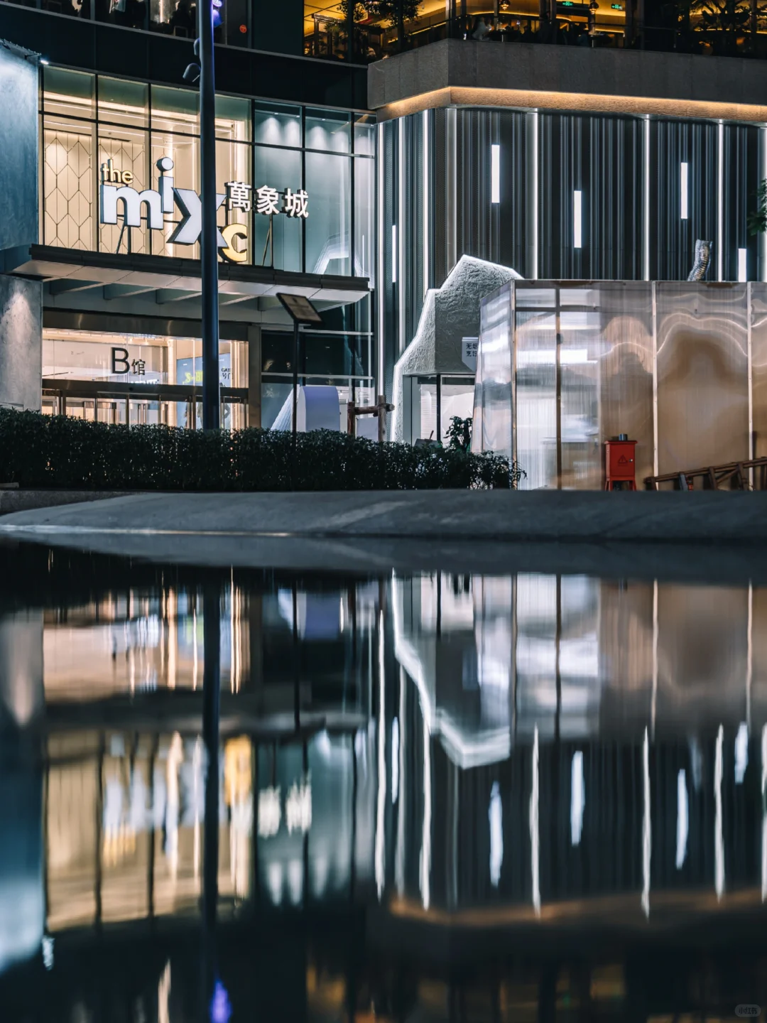 成都真不缺好看的商场❗️流动的建筑美学