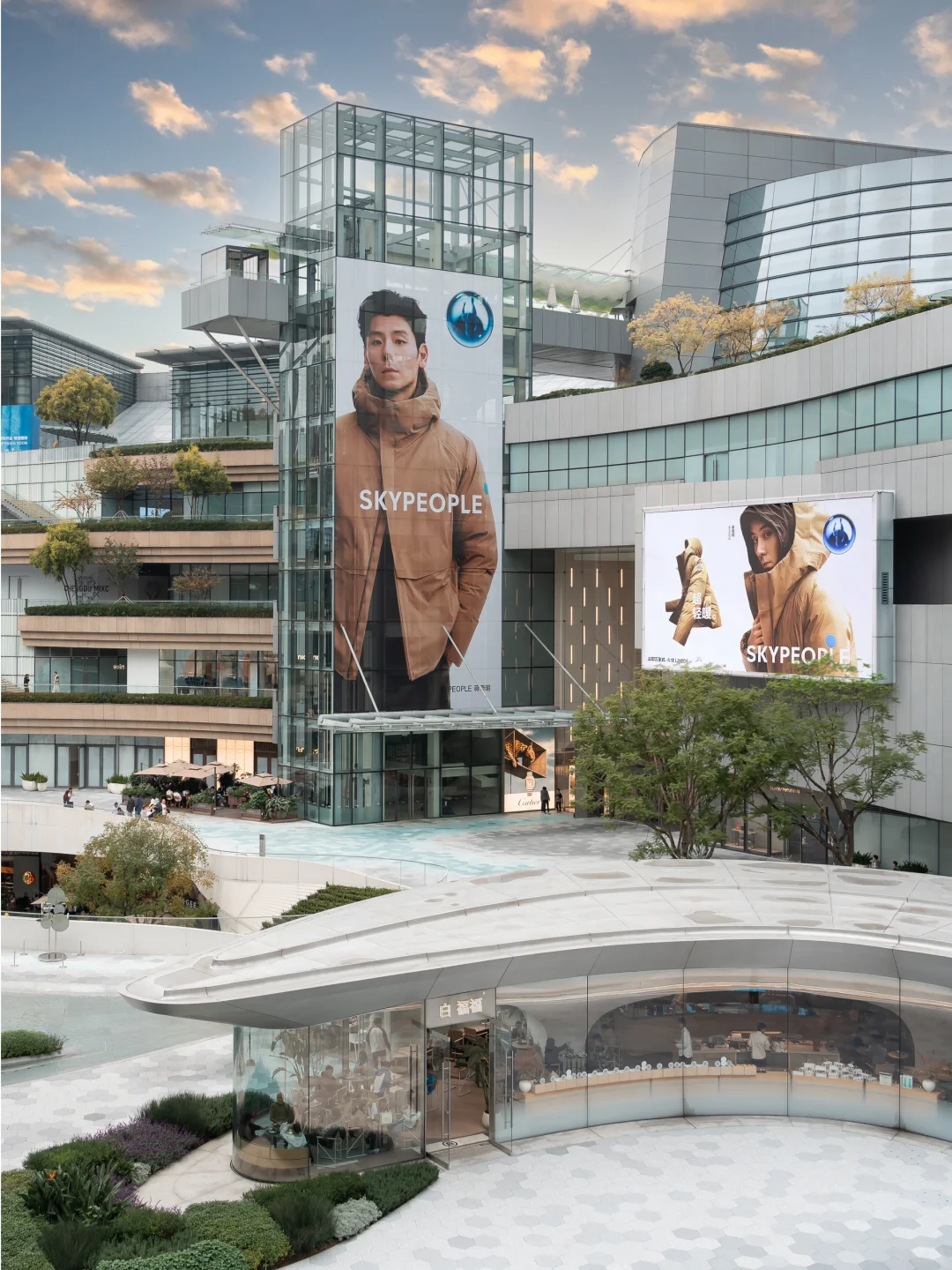 成都真不缺好看的商场❗️流动的建筑美学