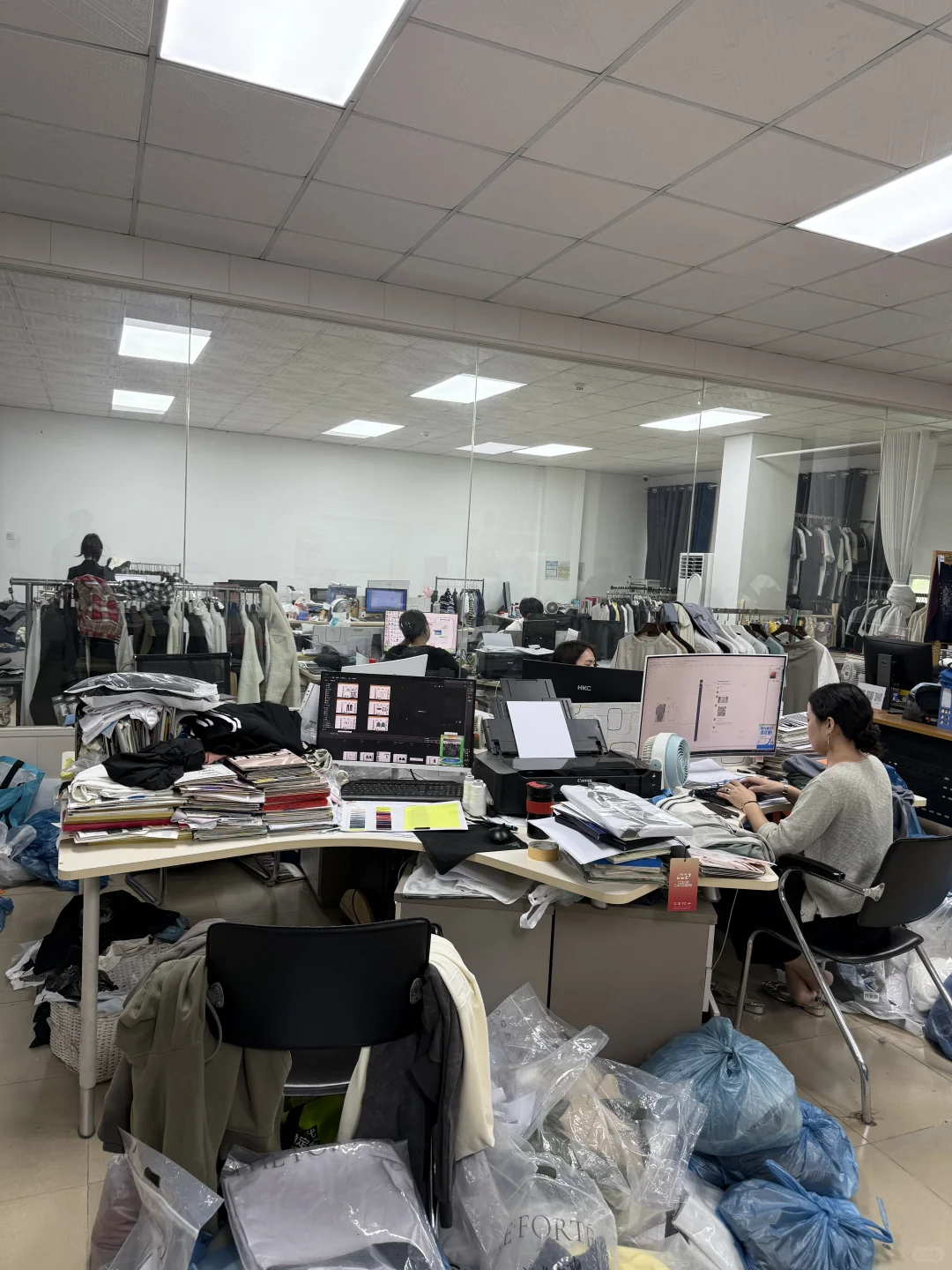 找服装加工厂一定要实地考察！