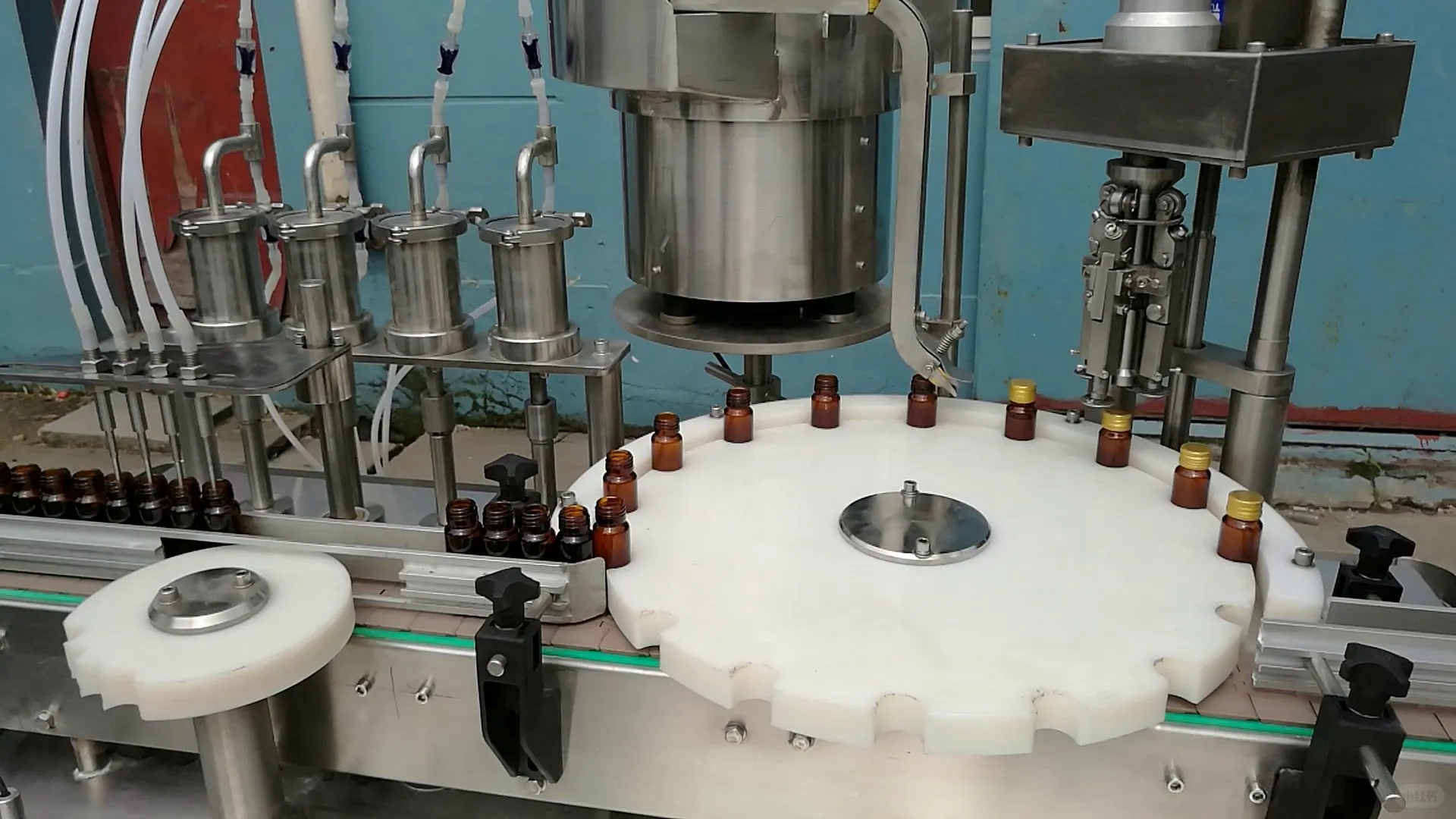 多瓶型适配口服液灌装生产线 快速调整间距