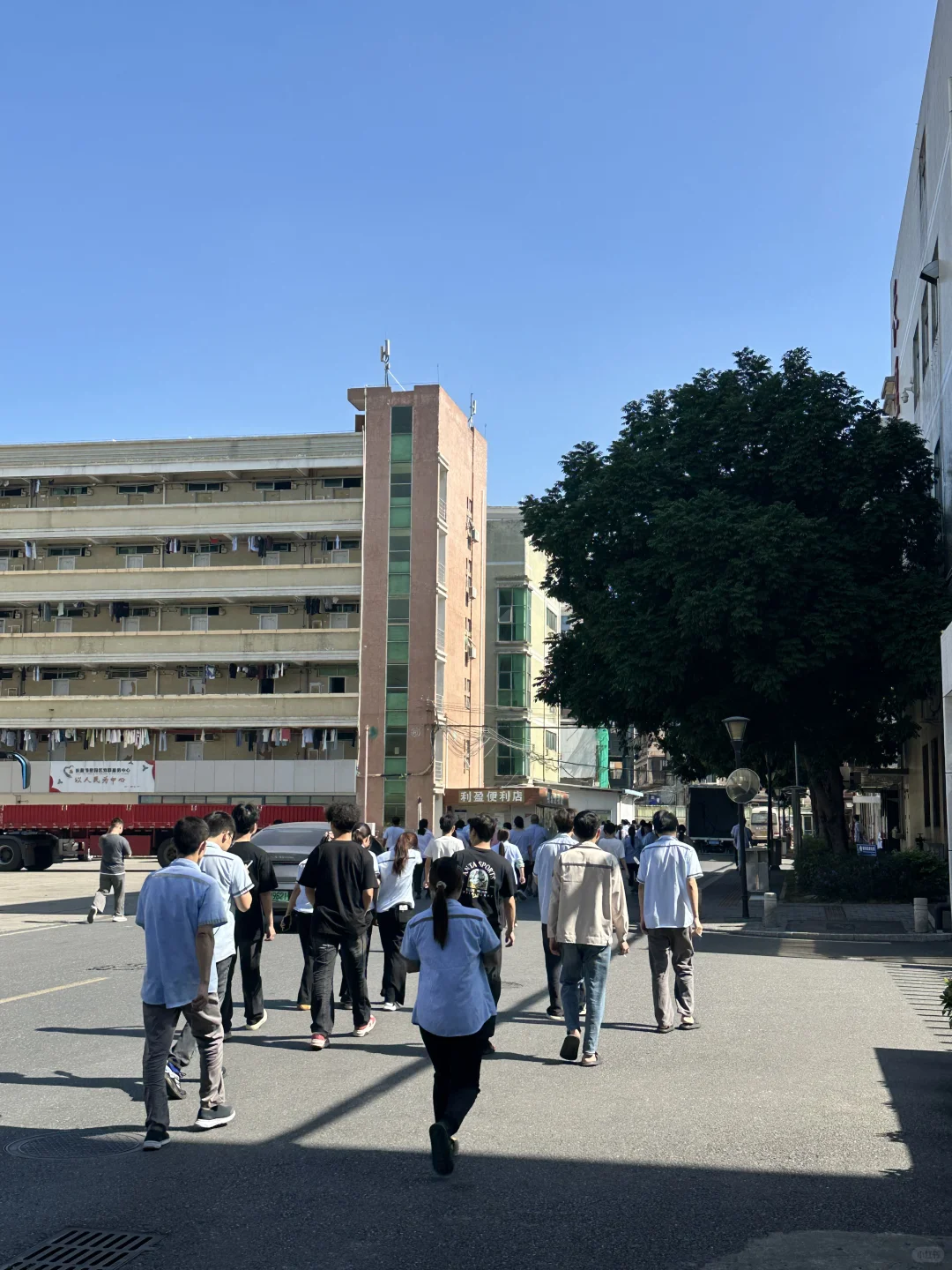 第一次进这么好的厂