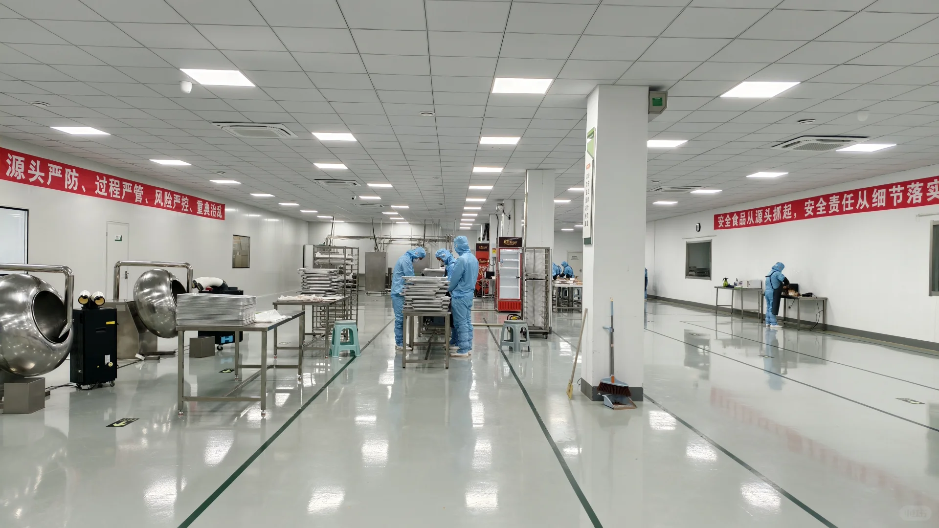 今天下车间，巧克力工厂忙碌的一天