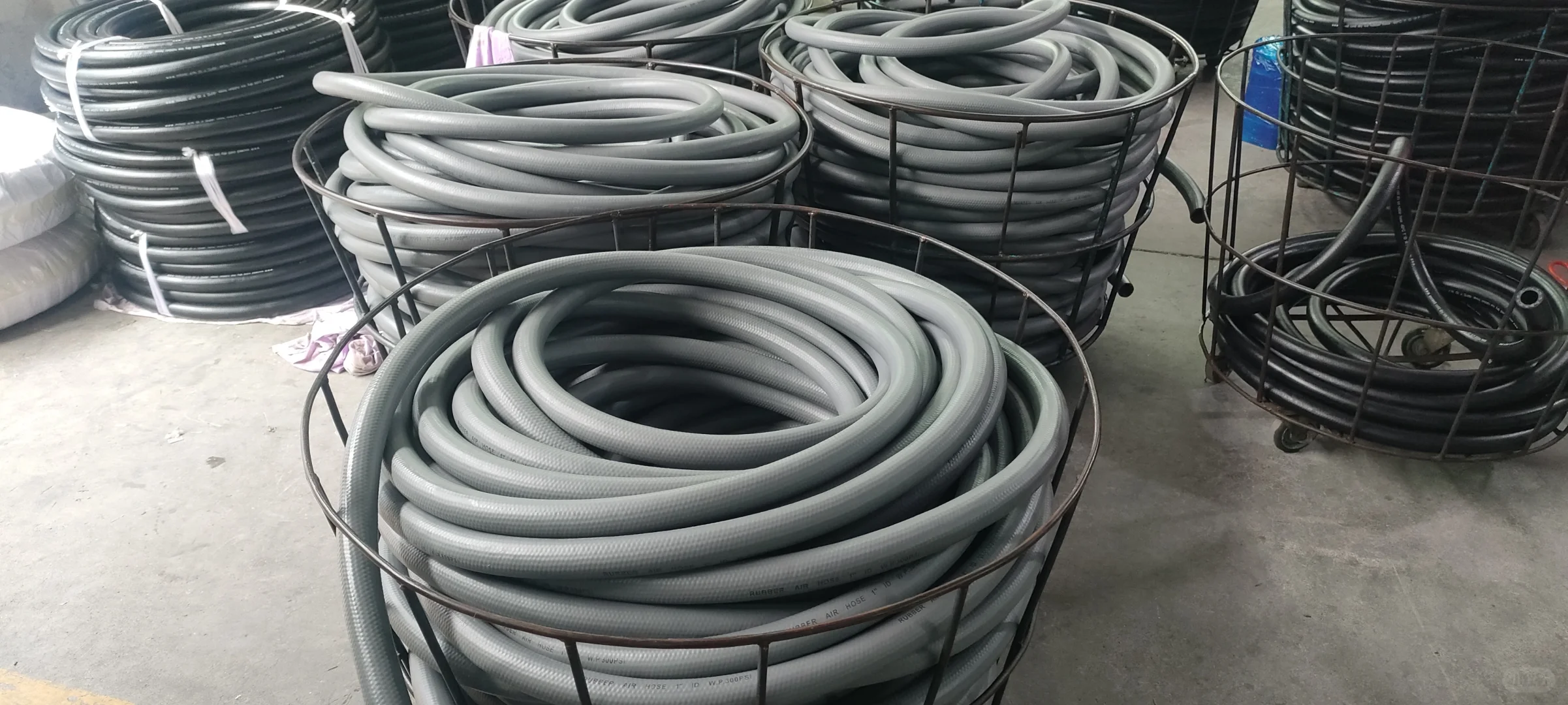 灰色25mm双层2B三胶两线耐高温高压橡胶管