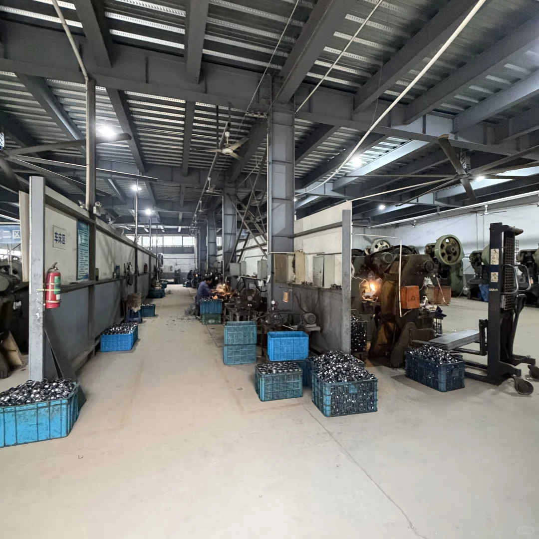 杭州萧山中海轴架厂五金冲压加工！