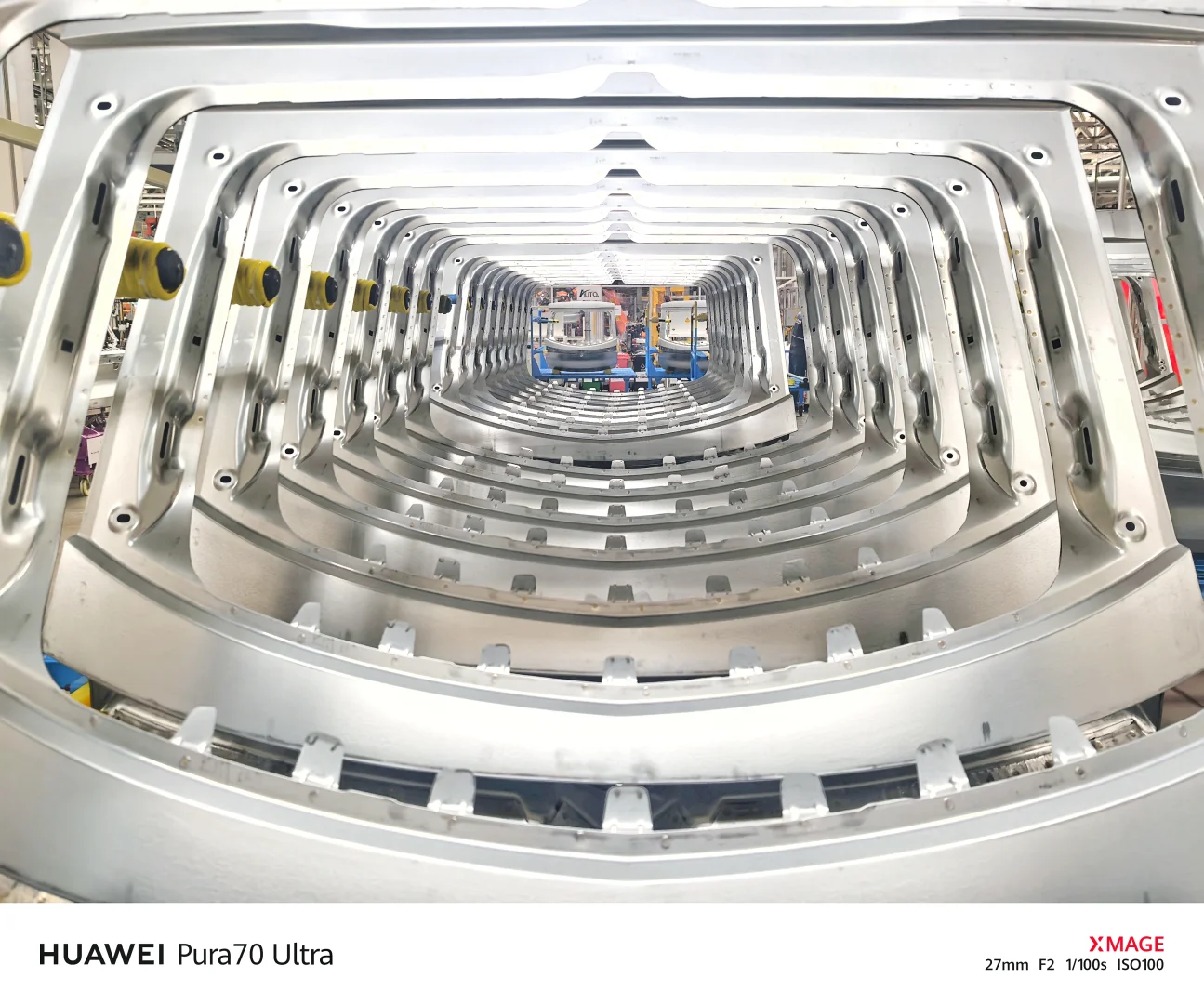 参观安徽大众-机器人焊装车间