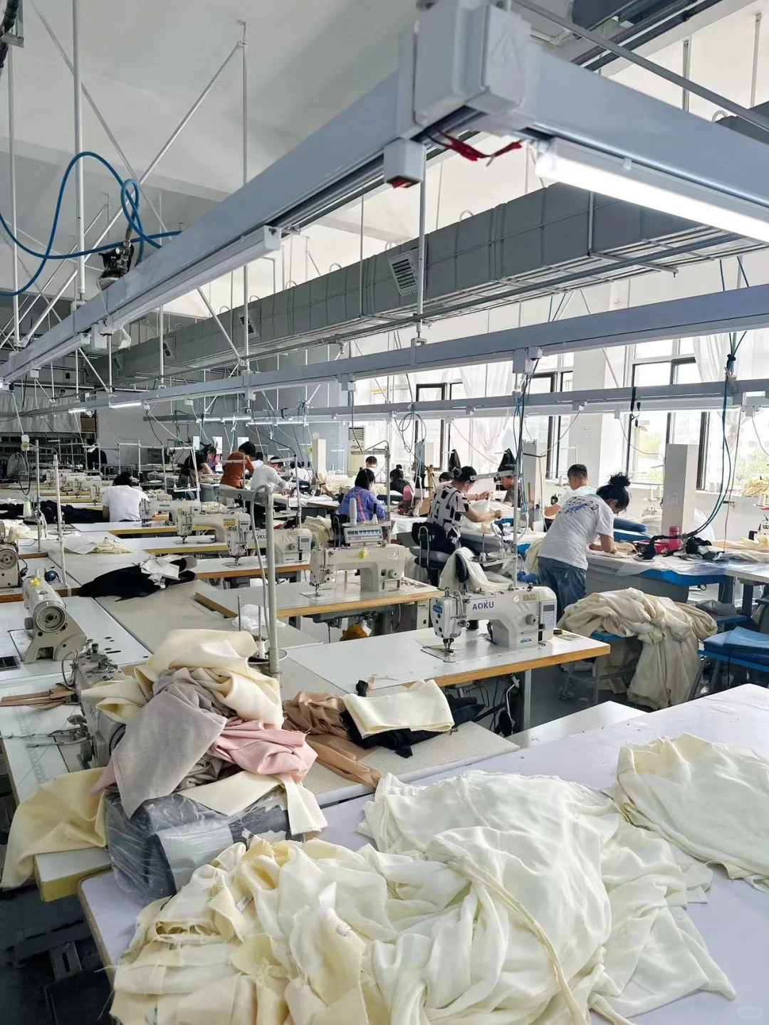 服装公司越乱越强 忙碌中的匠心坚守