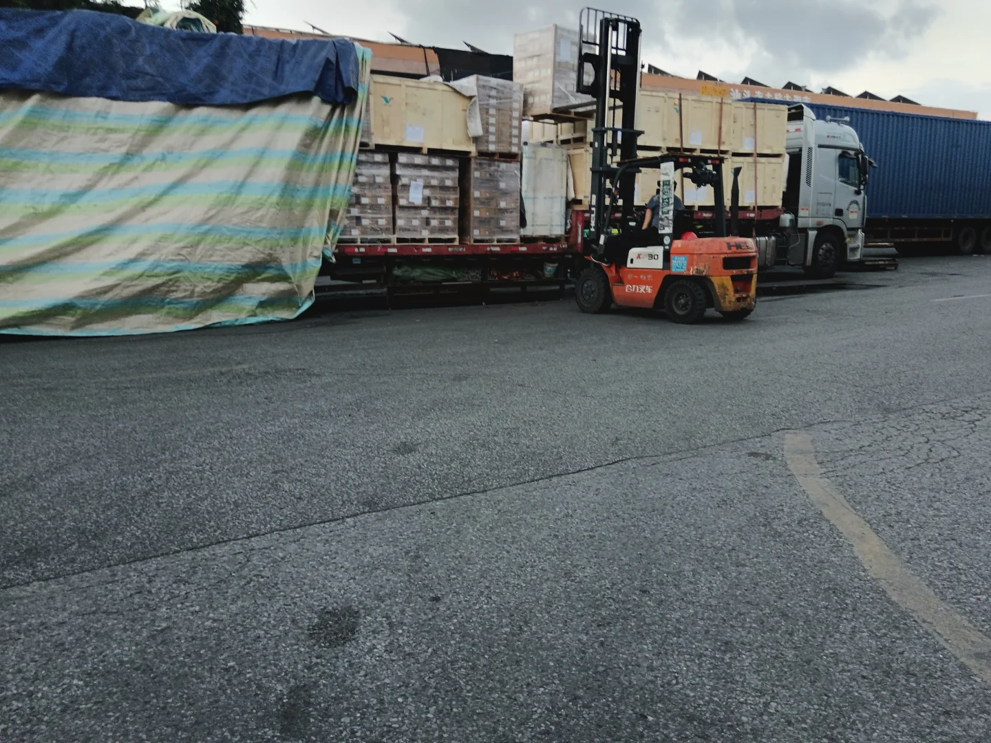 白银物流公司，专业工厂货物，设备仪器运输