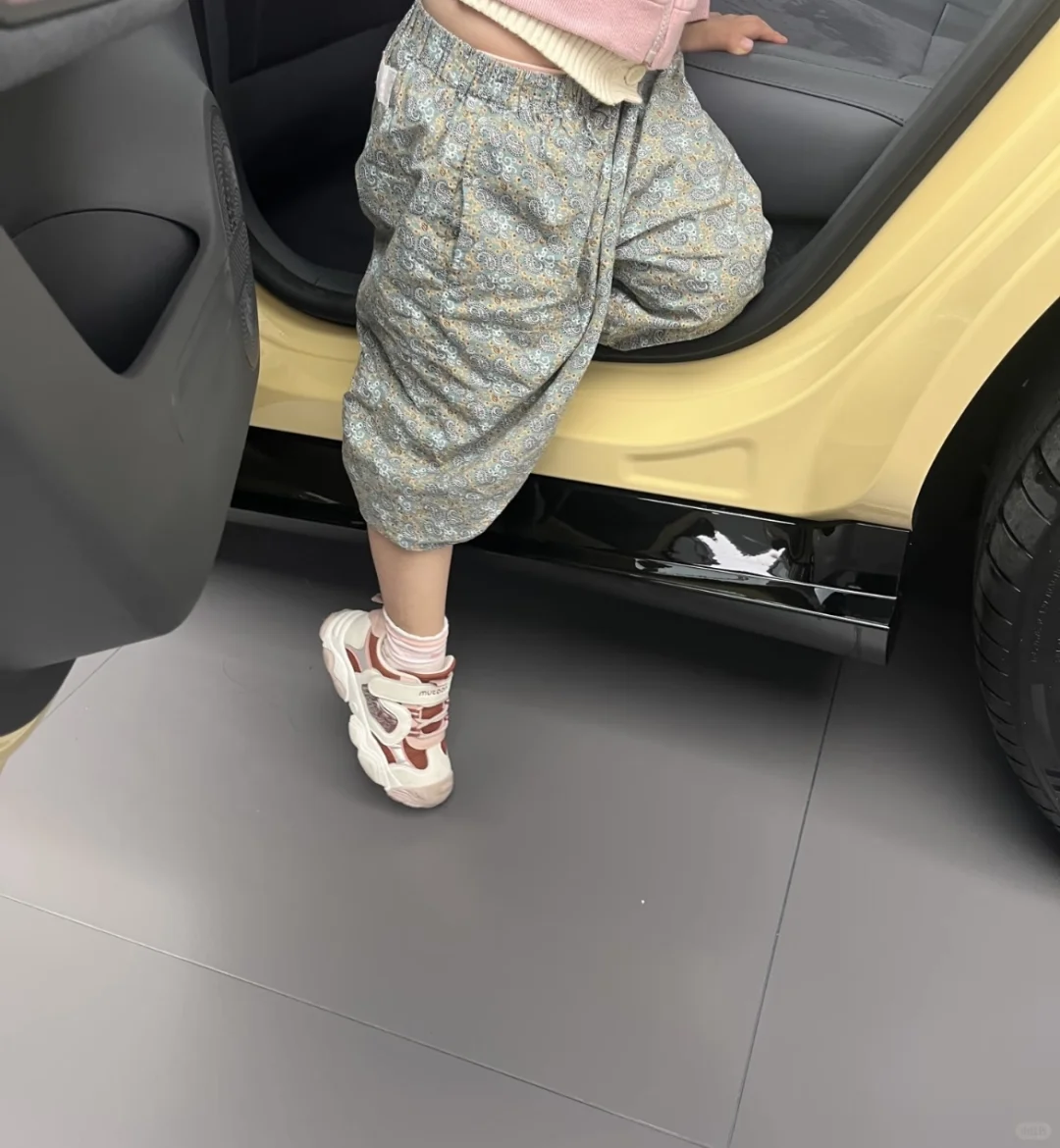 “电动高尔夫”-零跑新车Lafa5致敬高尔夫GTI