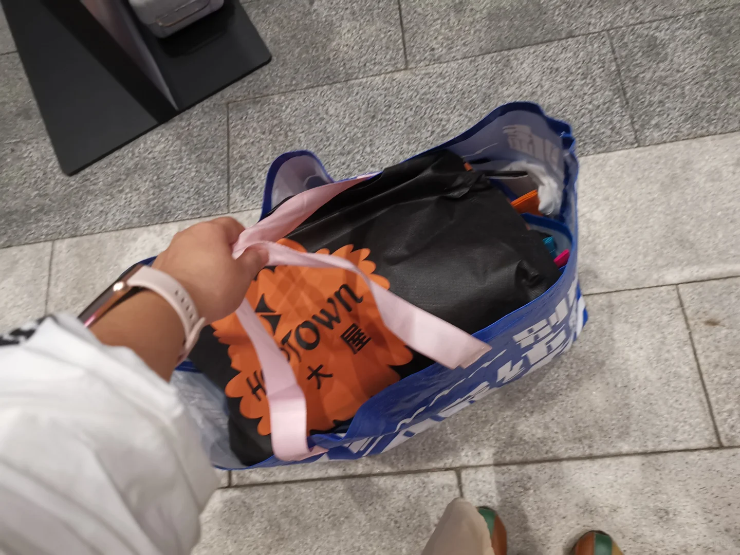 情绪价值天花板！逛礼品展，手和心都满了！