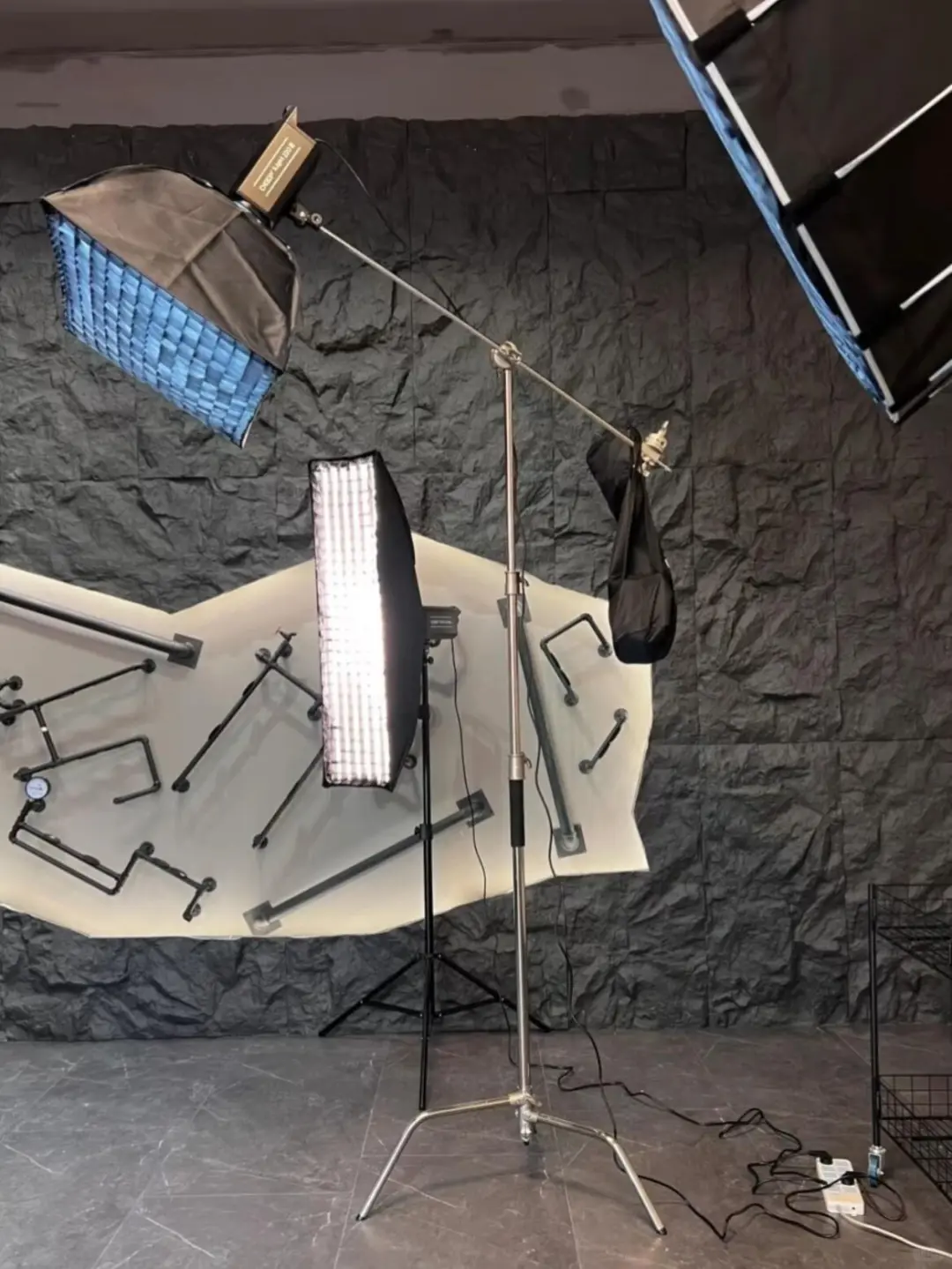 在常熟租一套直播设备只需几百元?