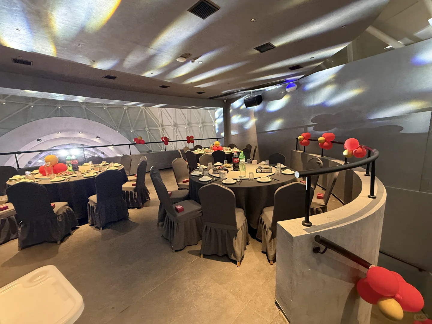 公司年会锁死这里!