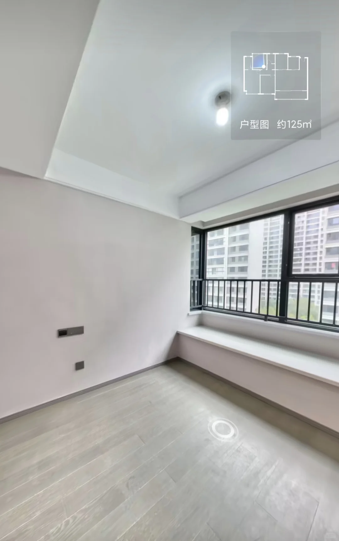 汇通路地铁口220万买125平精装4房2卫！