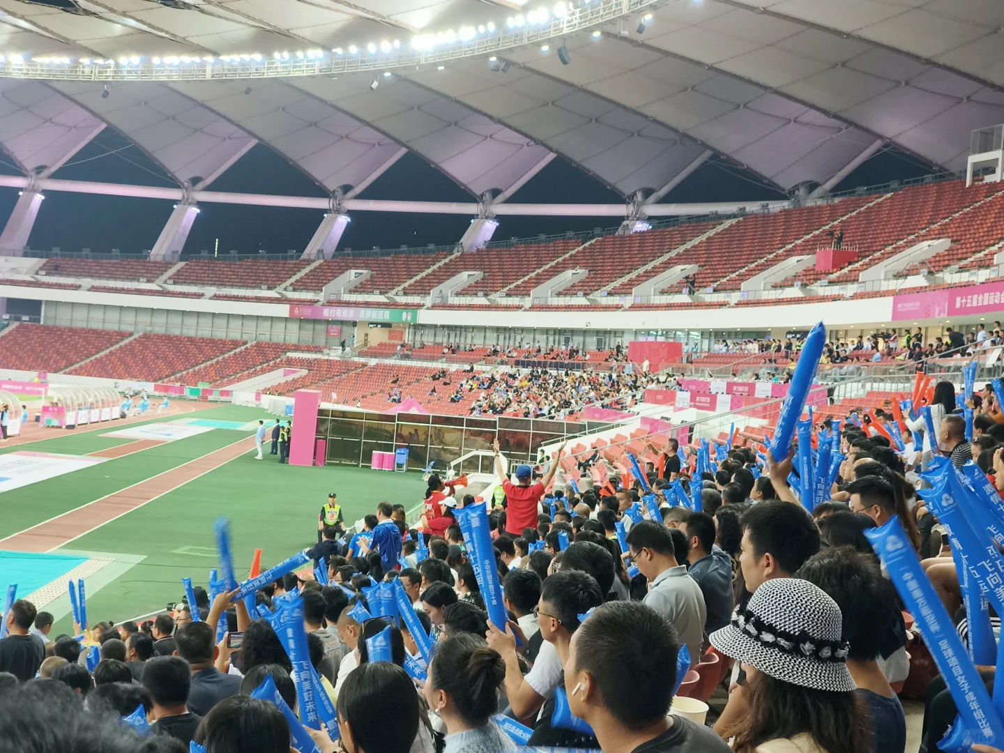 全运女足上半场0:0下半场0:1