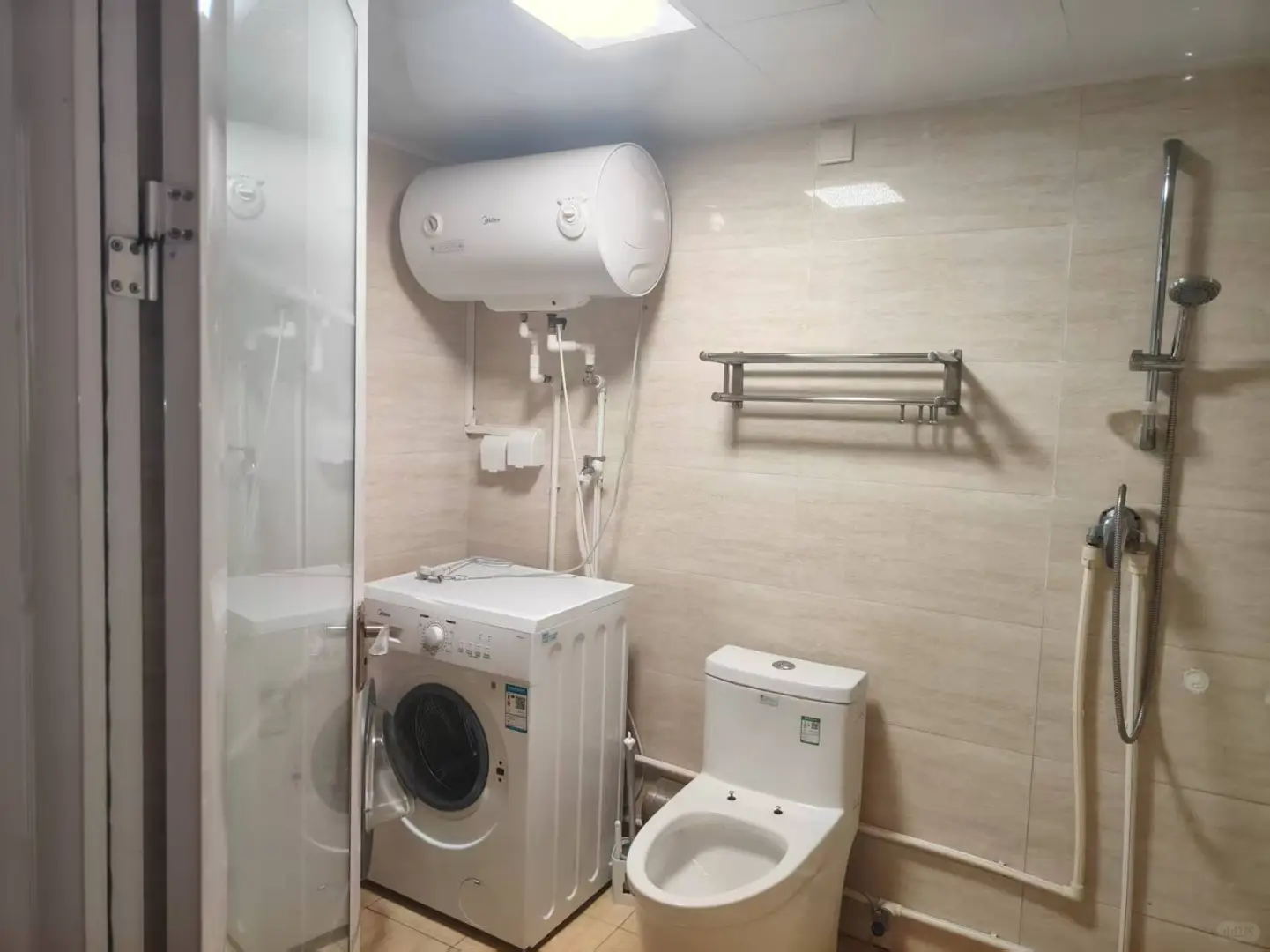 广安么中医院旁、广内地铁、广信嘉园两居