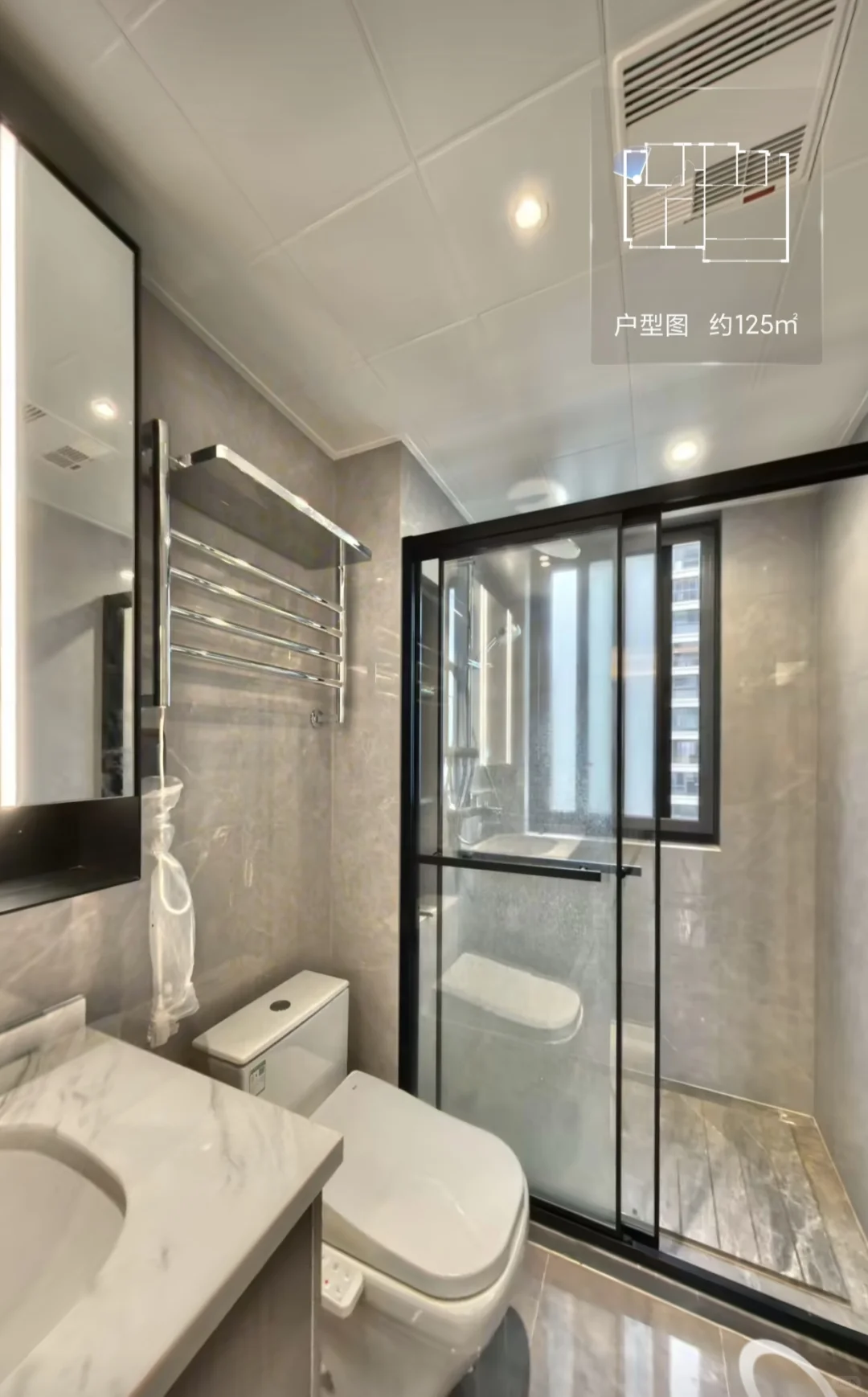 汇通路地铁口220万买125平精装4房2卫！