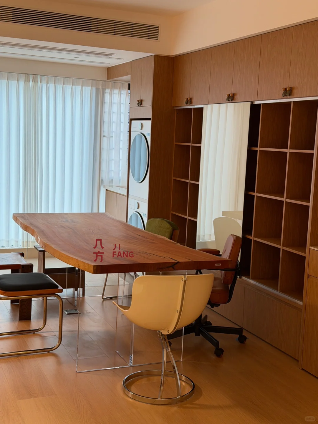 我发现中古风的客厅书桌很难像这样抄作业?