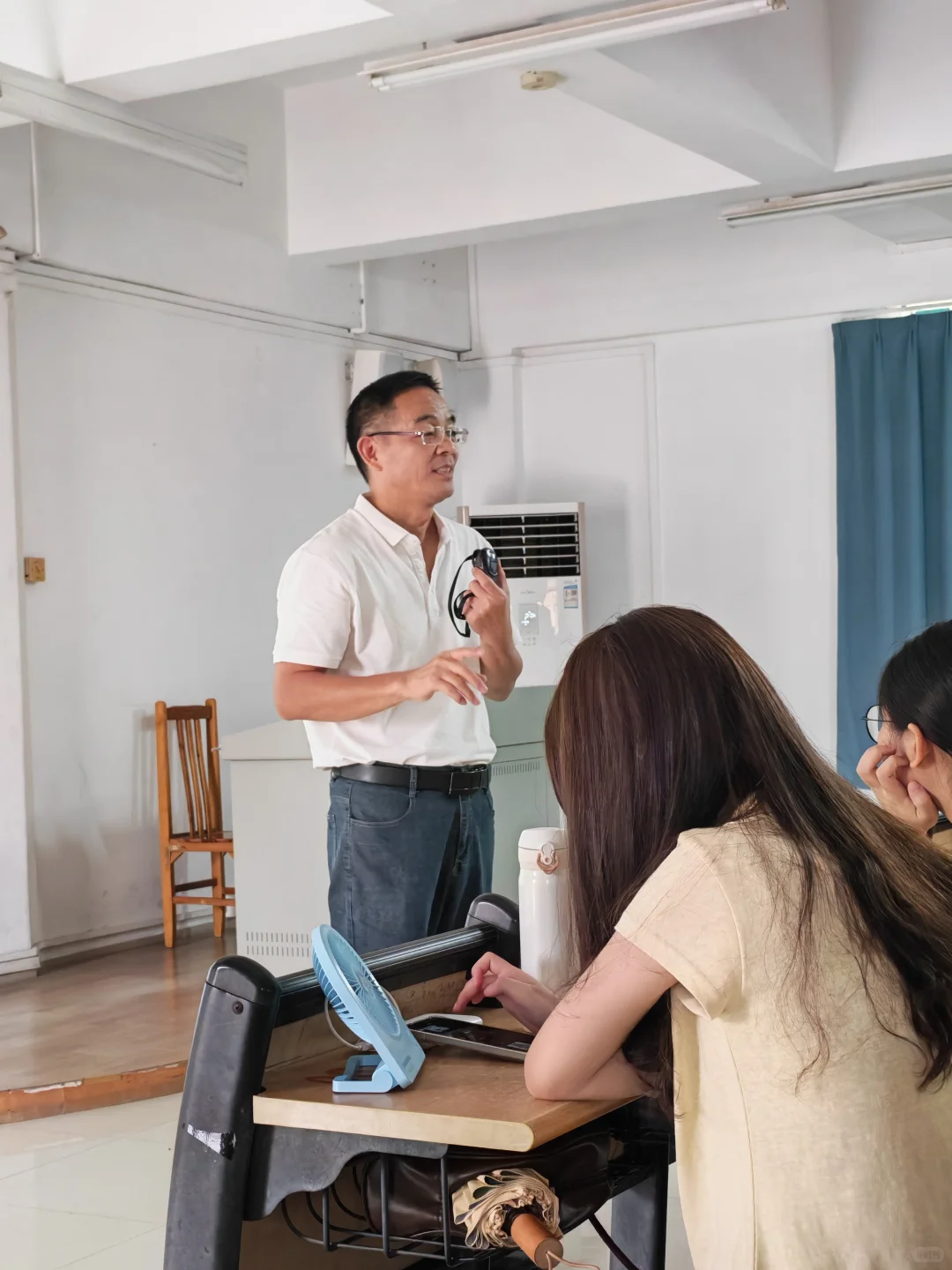 第一次见网红有点紧张