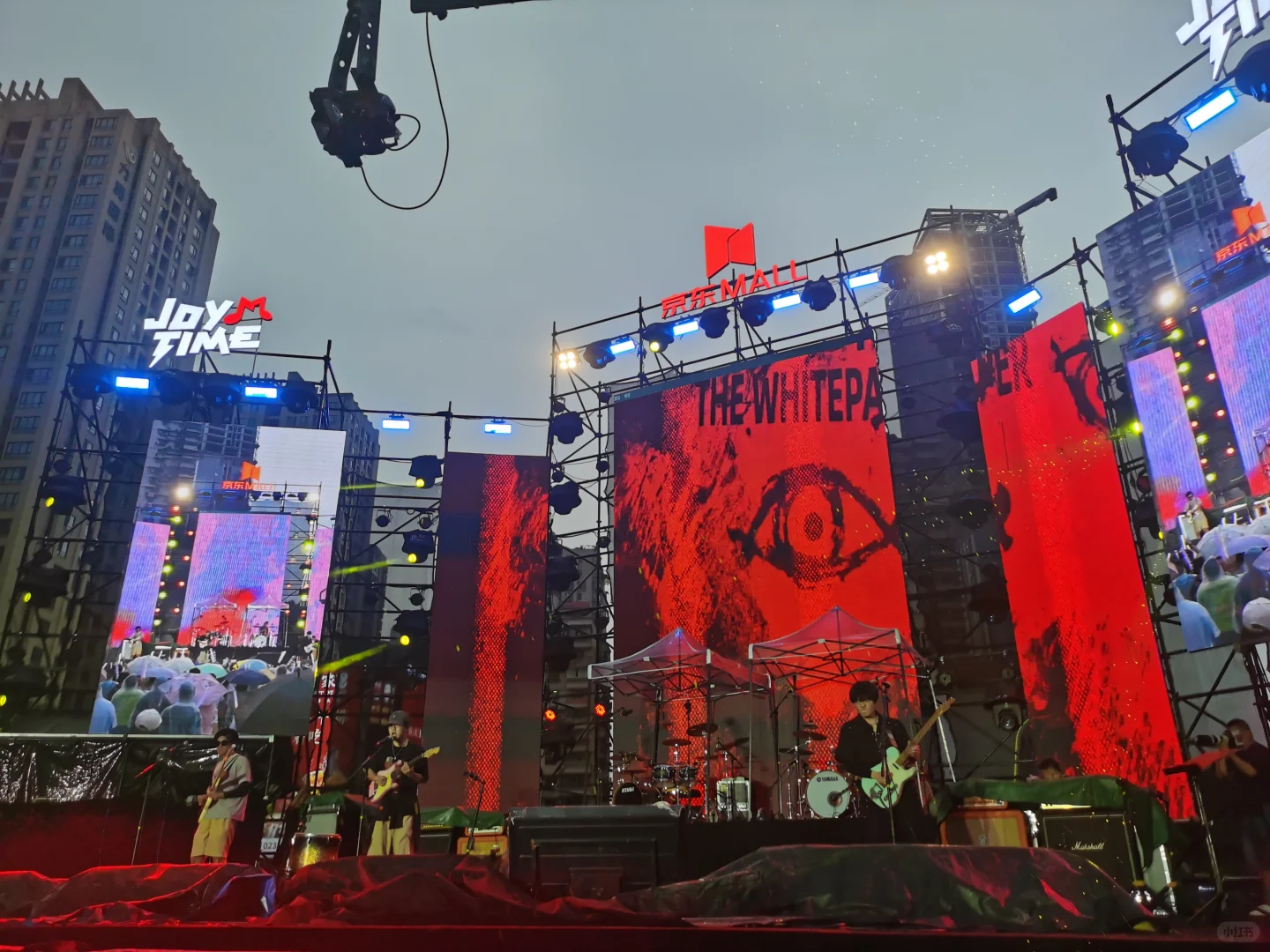 重庆京东mall音乐节！！白皮书乐队！！！