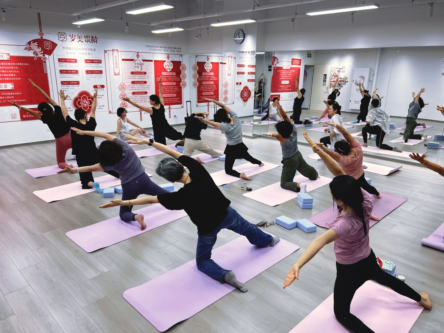 活力老人文娱赛道，谁先进入谁缵?