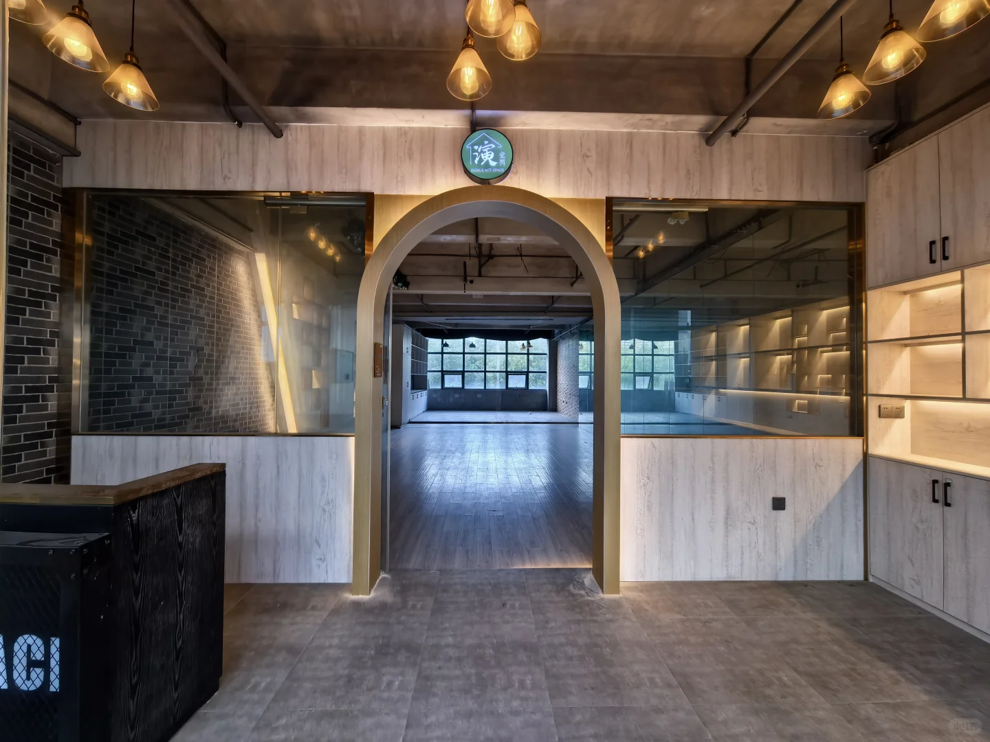 华侨城文化创意园，面积155平米