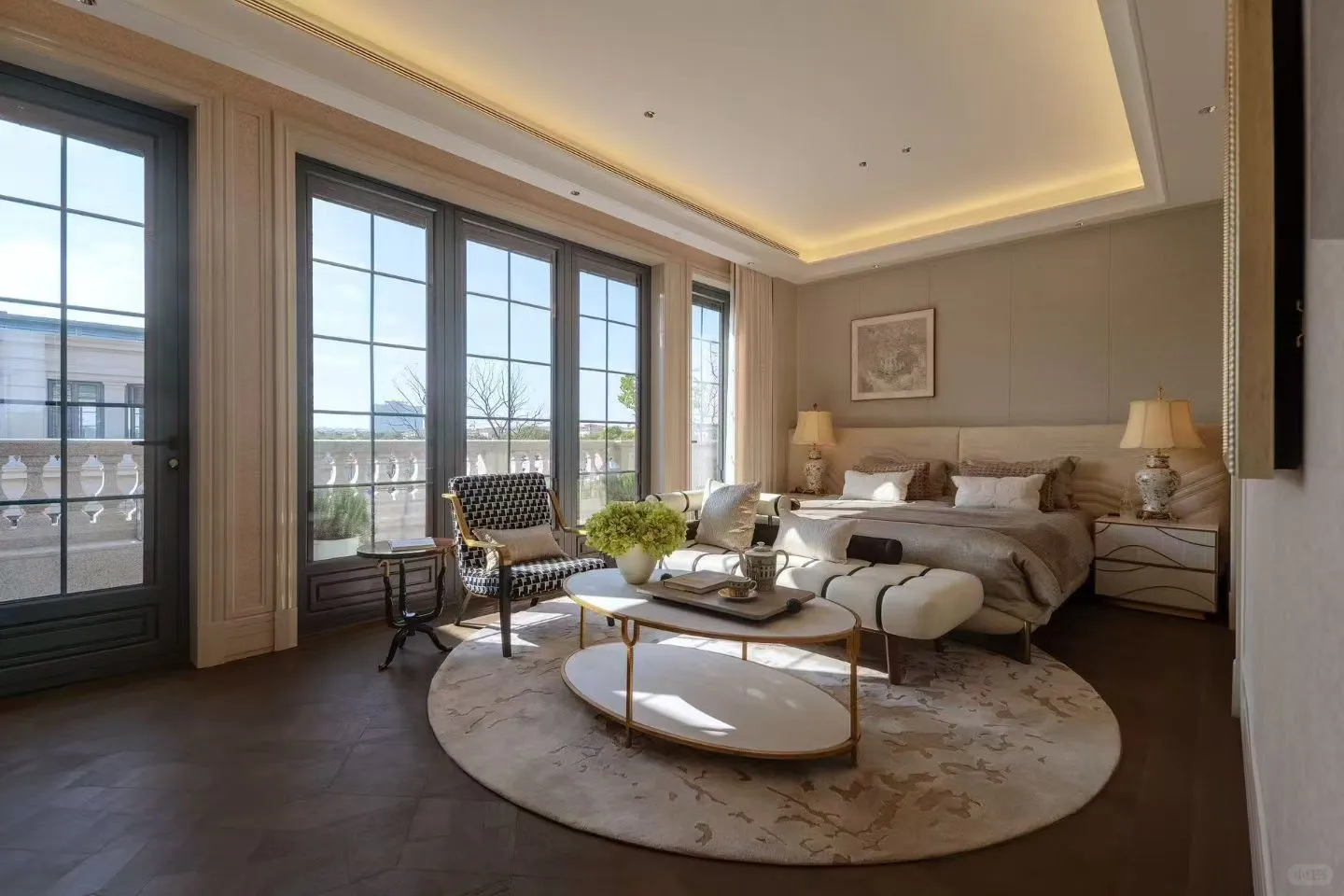 园区星湖街，地铁口，大四房，新房