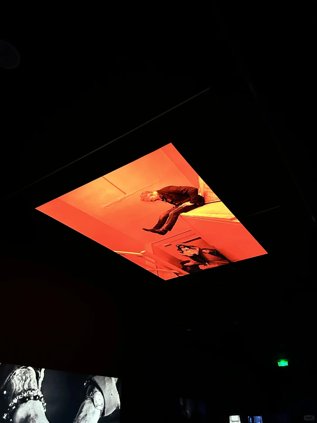 未来的顶流品牌,都得是「策展人」