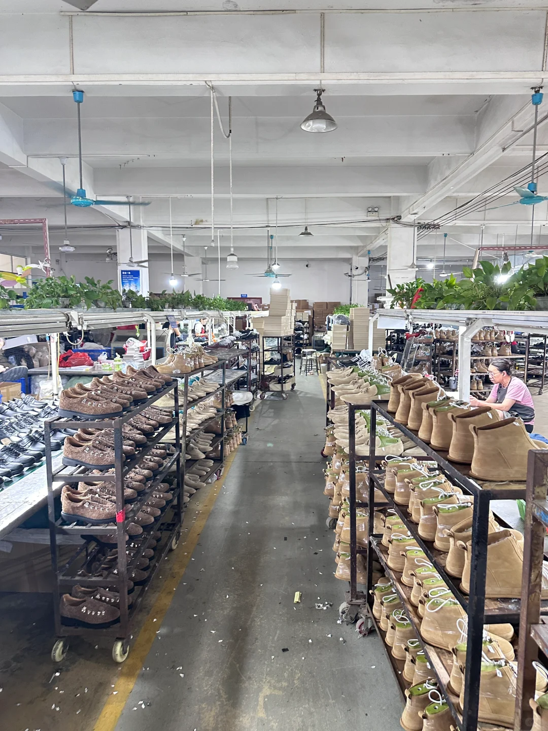 国货突围!国鞋踏出国门?