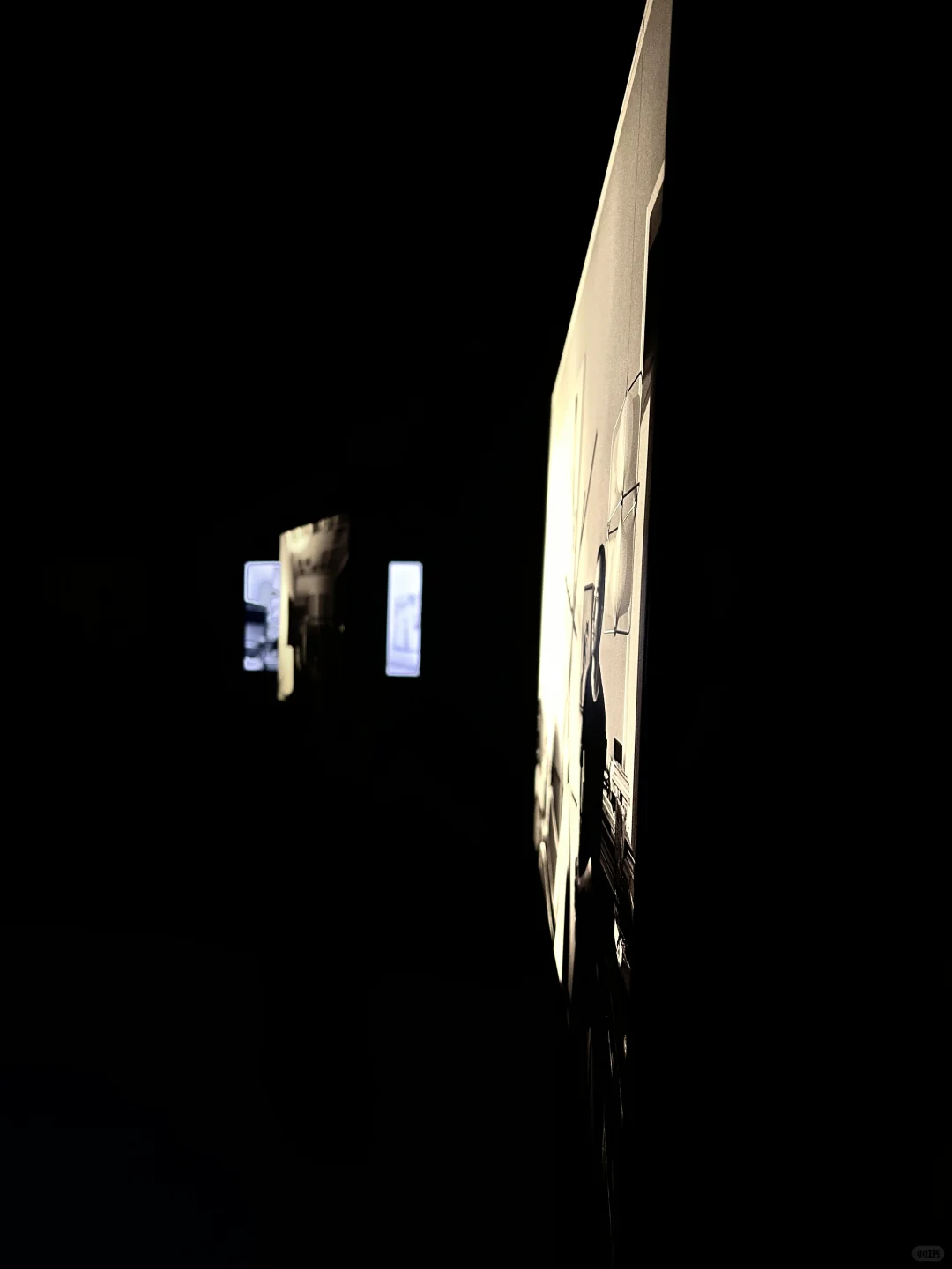 未来的顶流品牌,都得是「策展人」