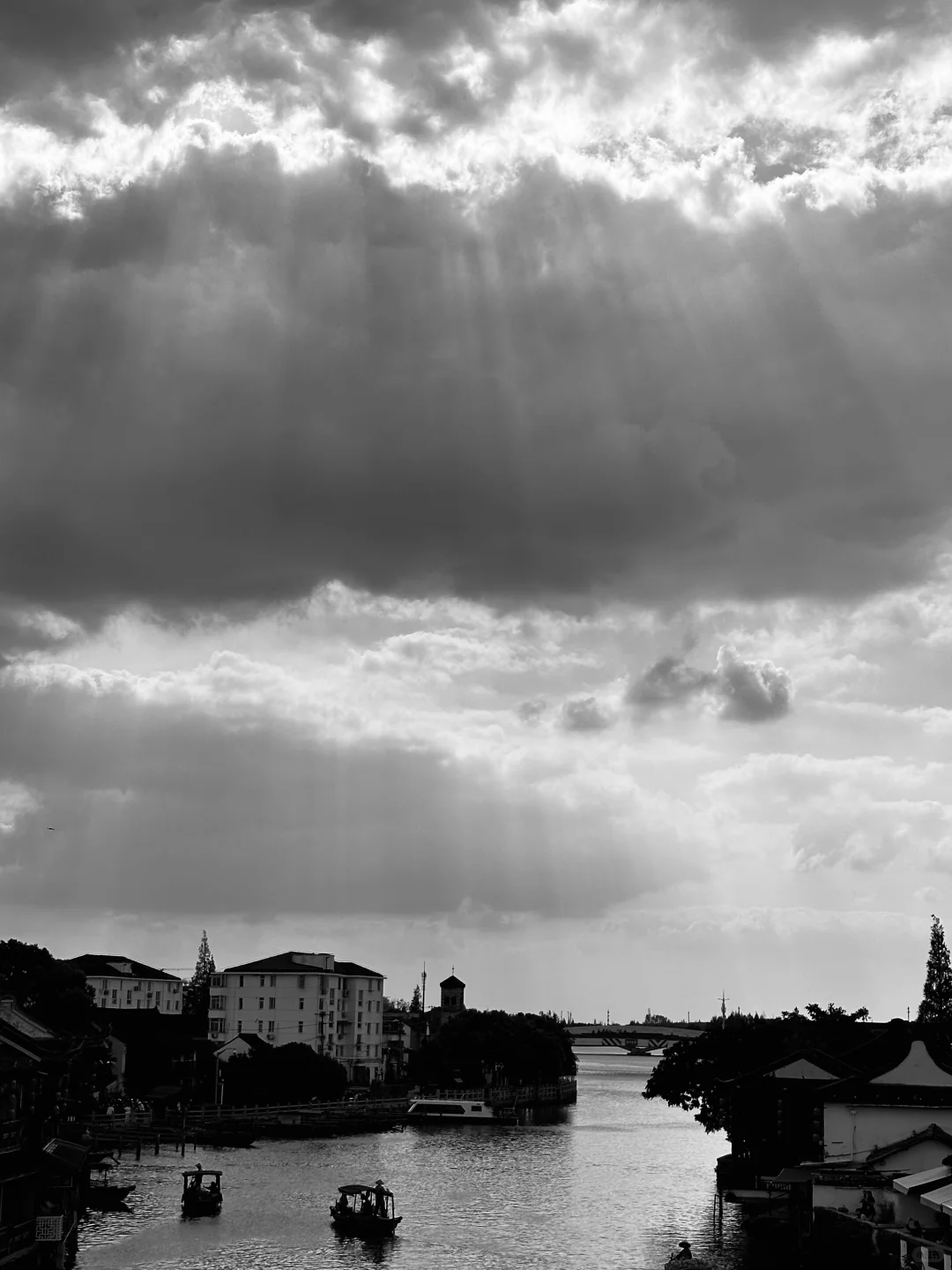 不怕大家笑话，本二级牛马写报告进入了心流