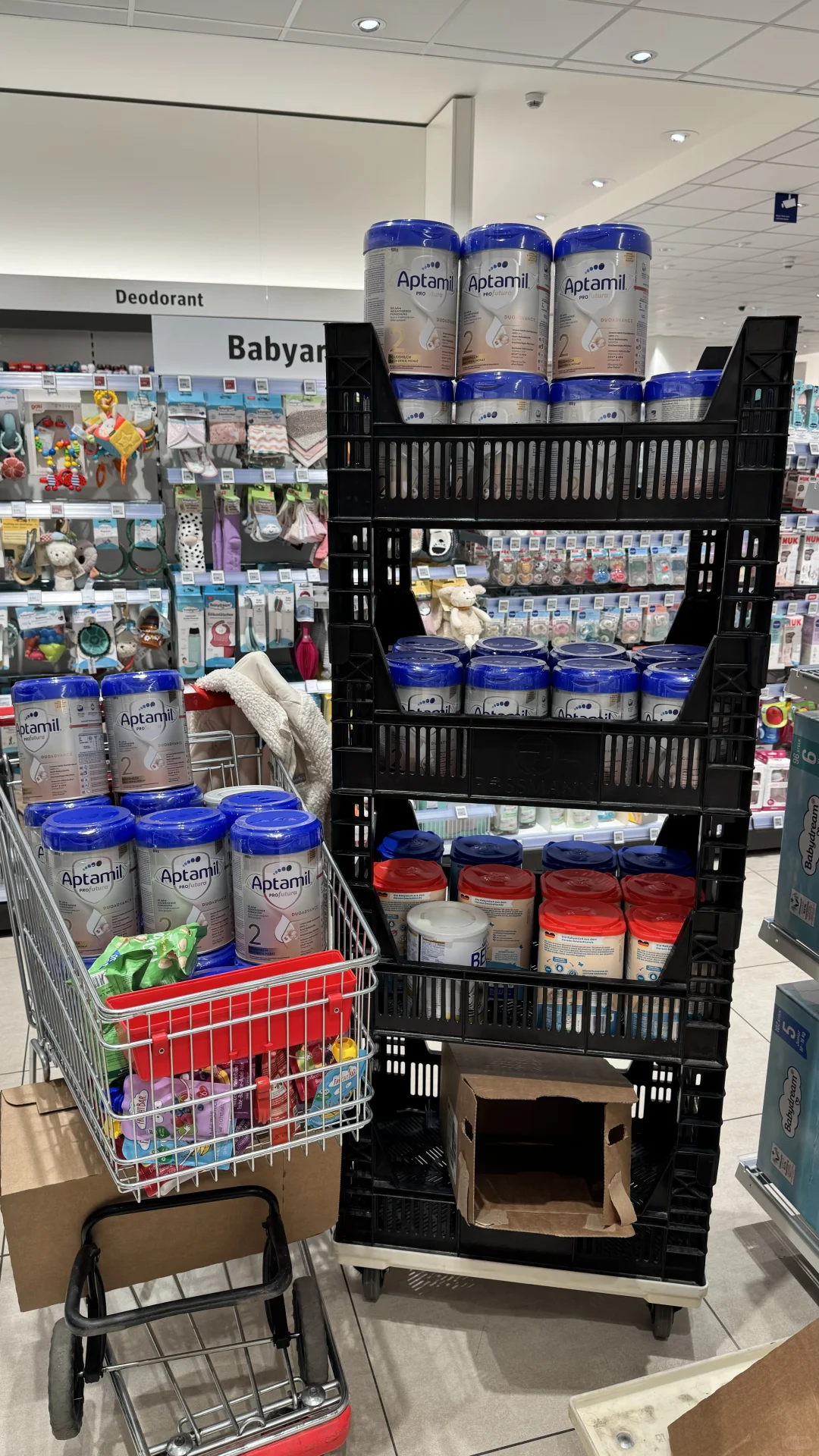 假奶粉曝光，大家的心情也变得焦虑不安。