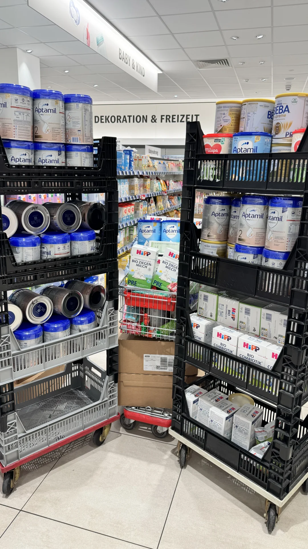 假奶粉曝光，大家的心情也变得焦虑不安。