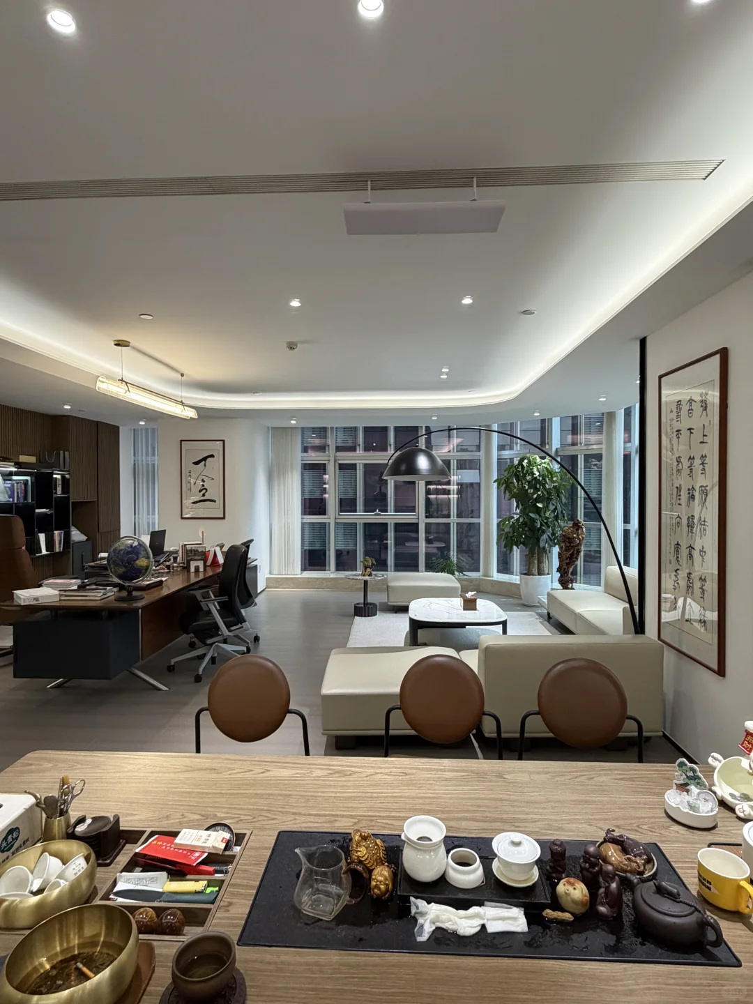 业主直租！0中介费！1000平米现房拎包入住