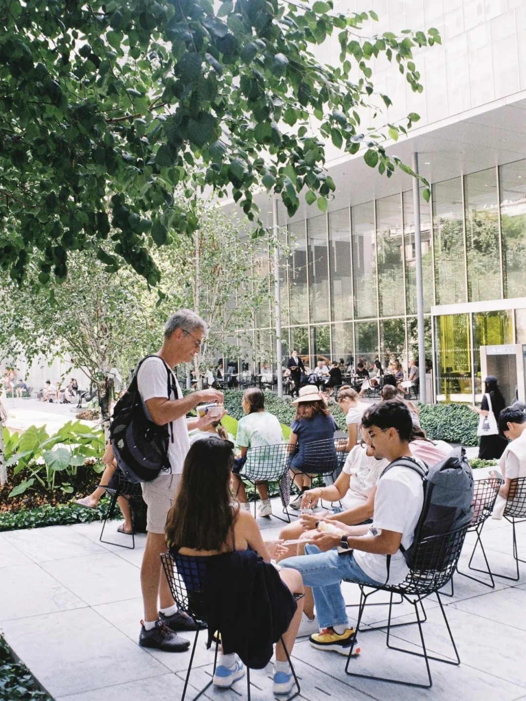 AI真的没啥用，出海才是大风口