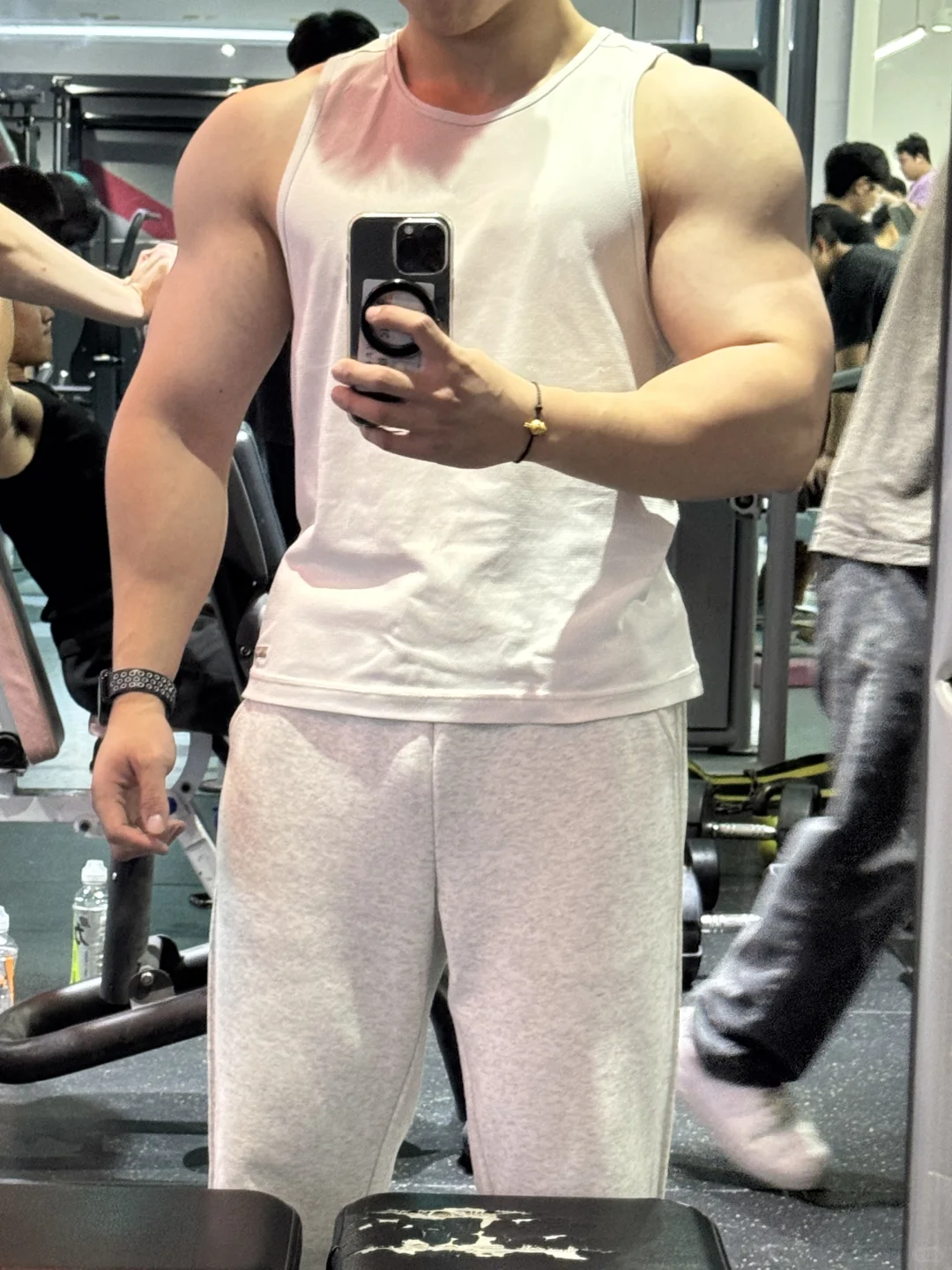 同件衣服 健身前后对比（附计划）